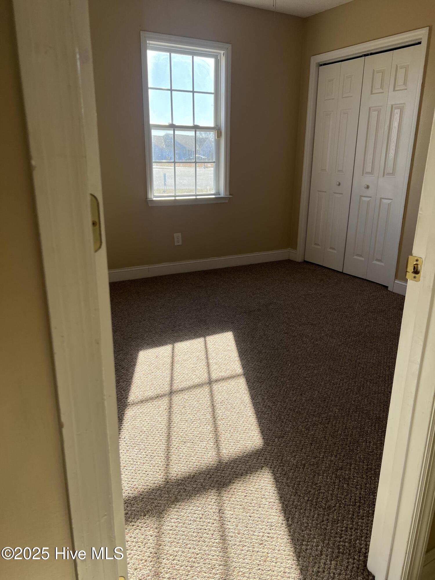 100537449 | Photo 16