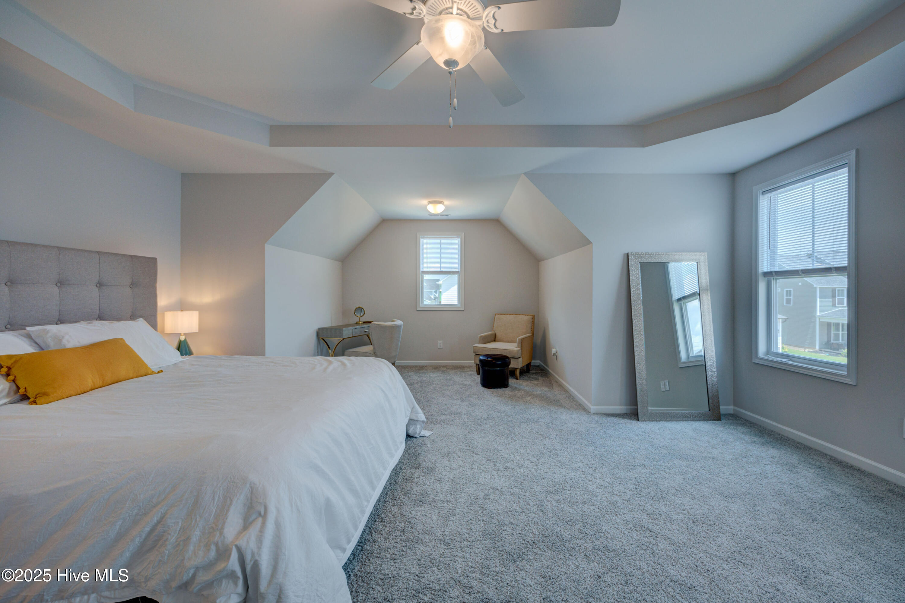 100535248 | Photo 33