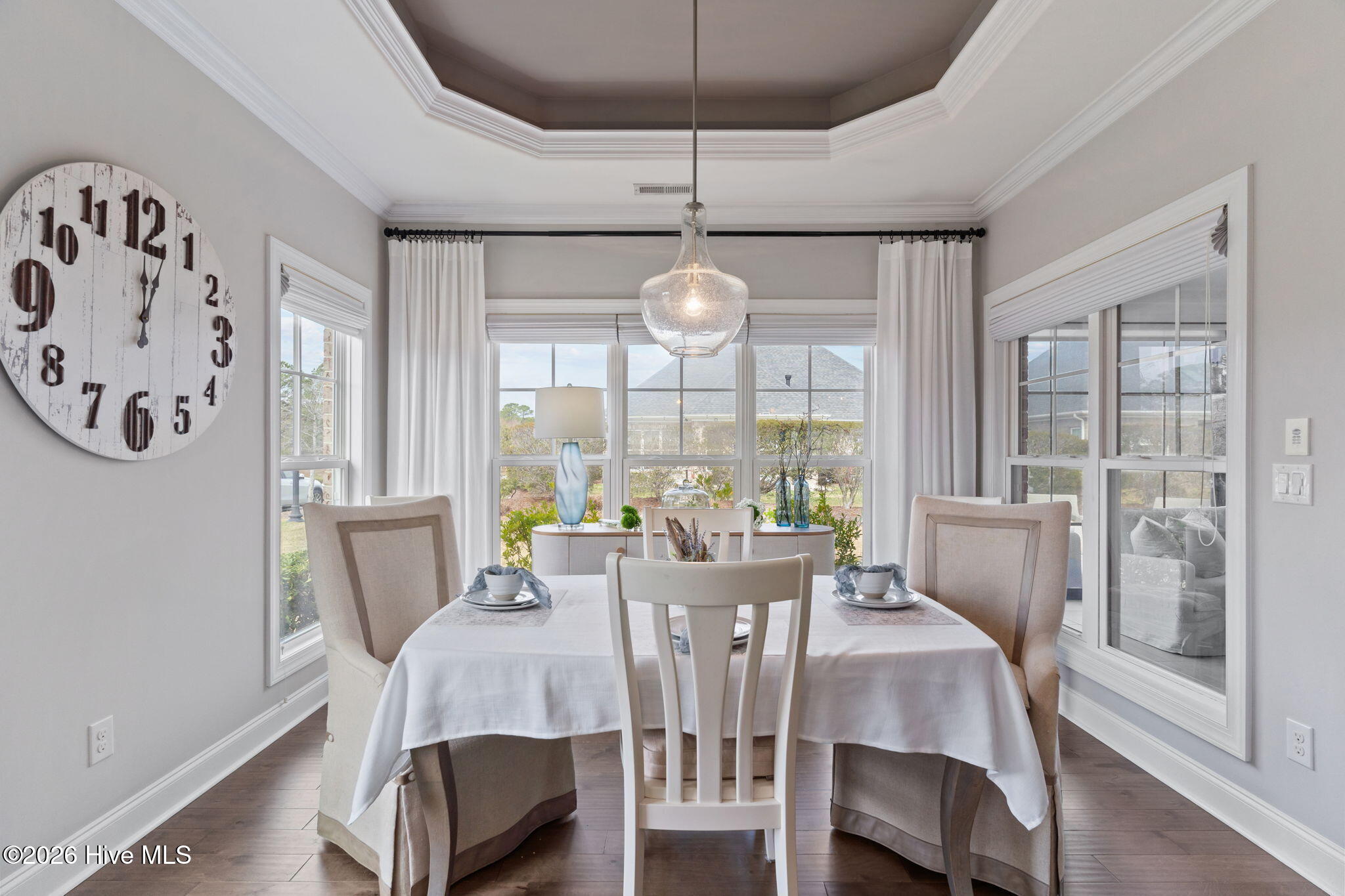 100560533 | Photo 15