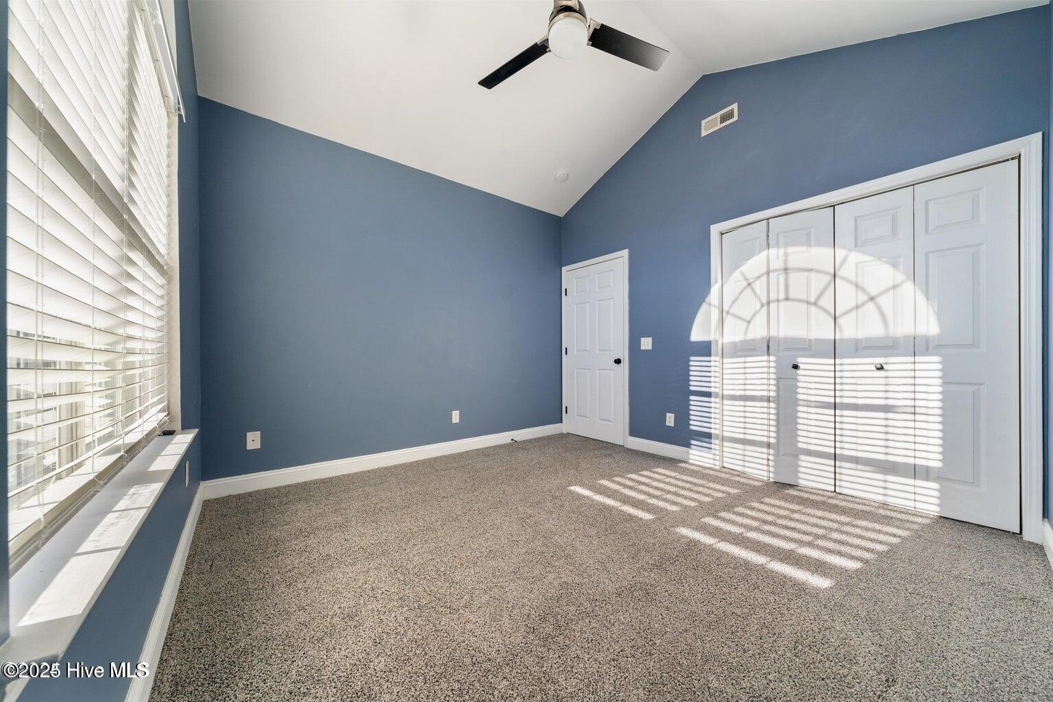 100546726 | Photo 25