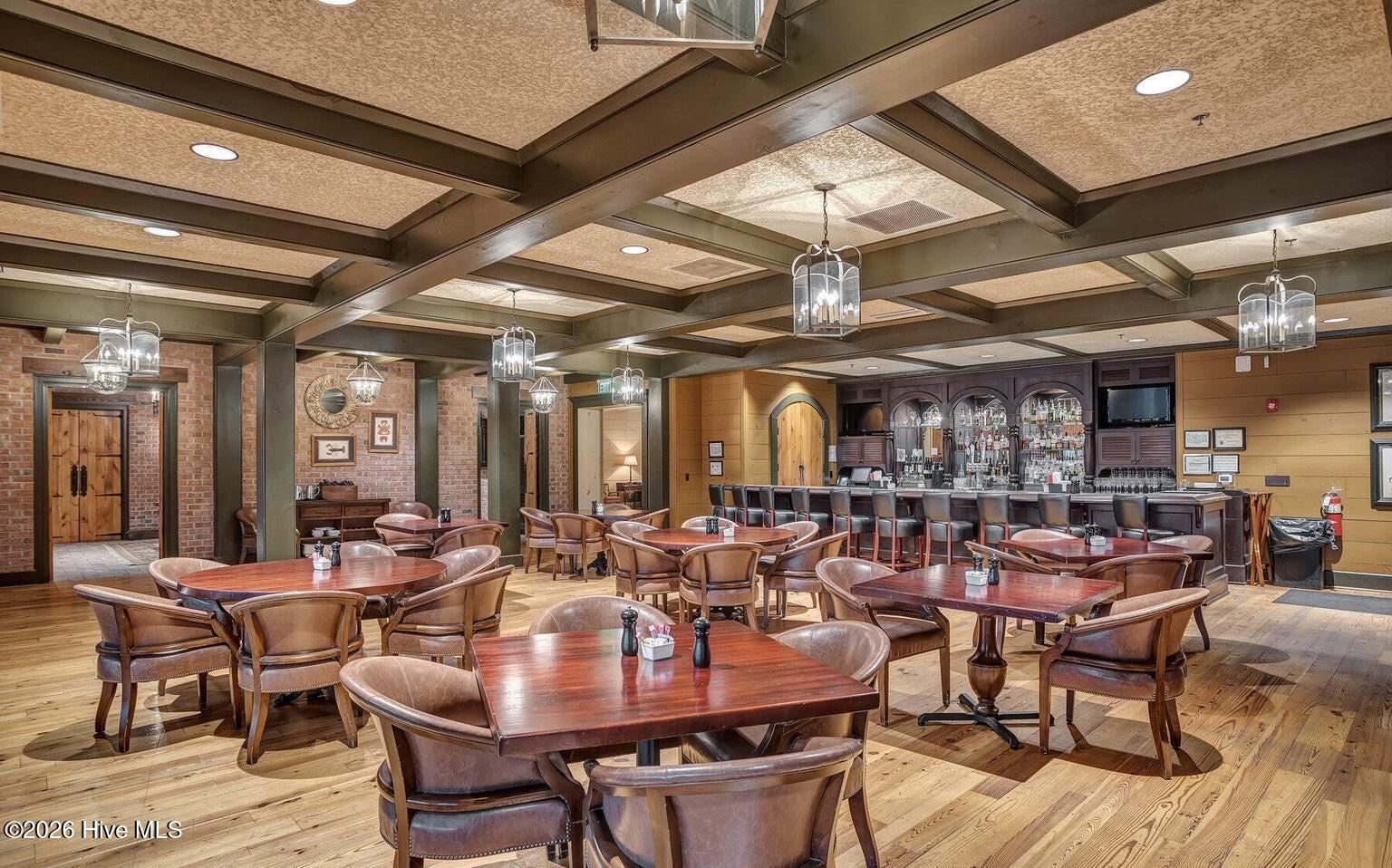 100566175 | Photo 53