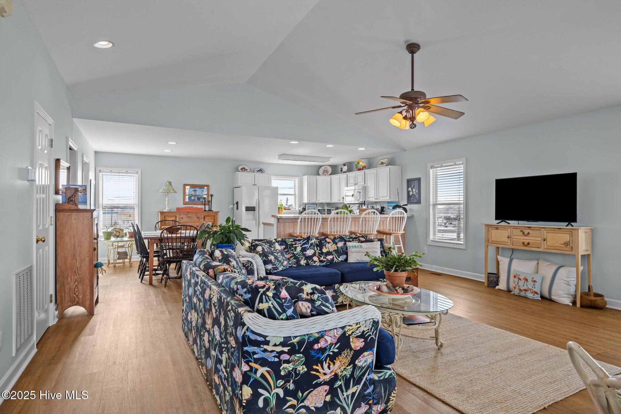 108 N Kinston Avenue,Atlantic Beach