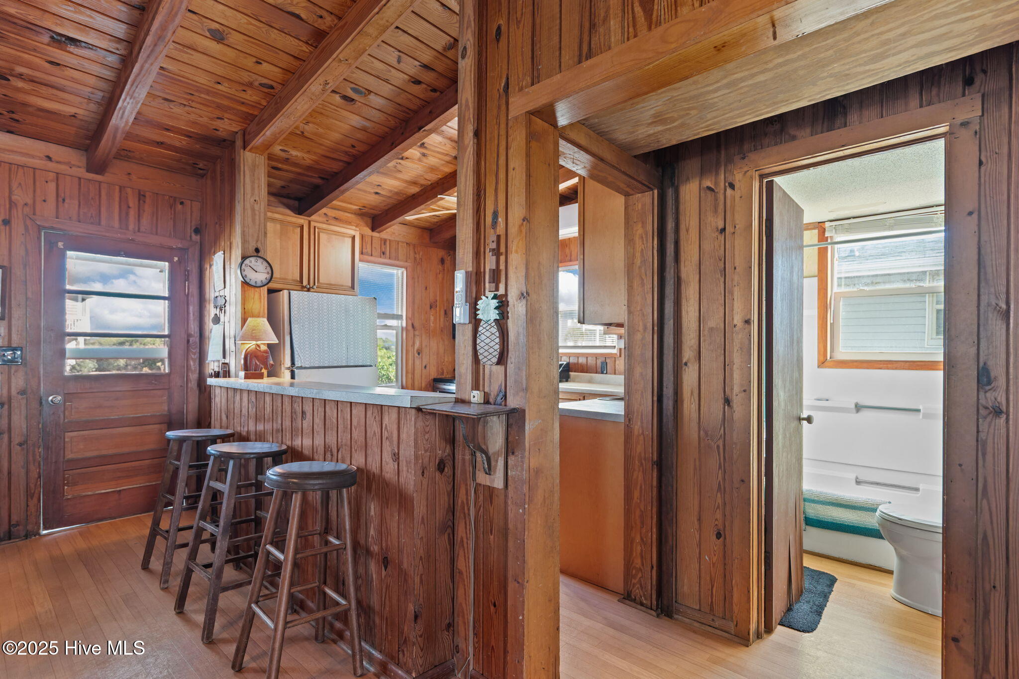 100539644 | Photo 28