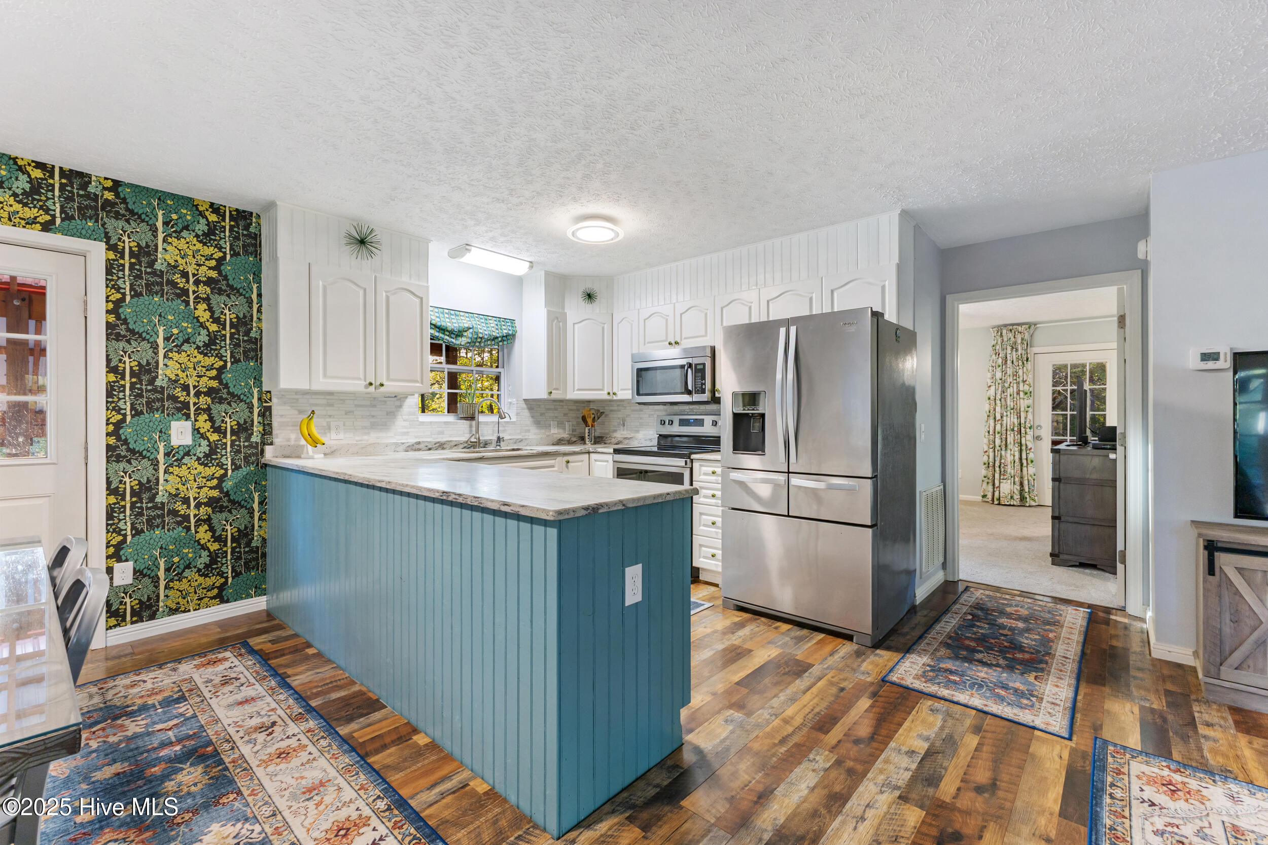 100556103 | Photo 19