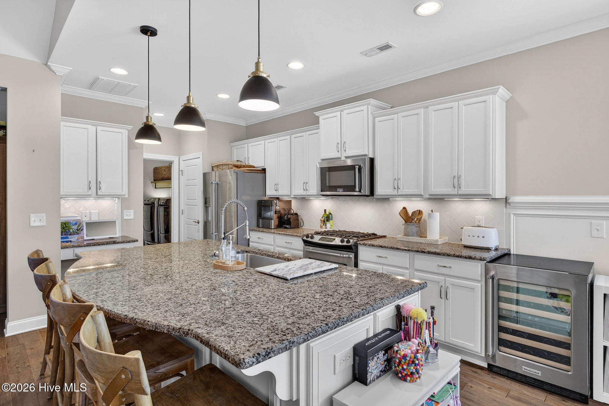 100554846 | Photo 28