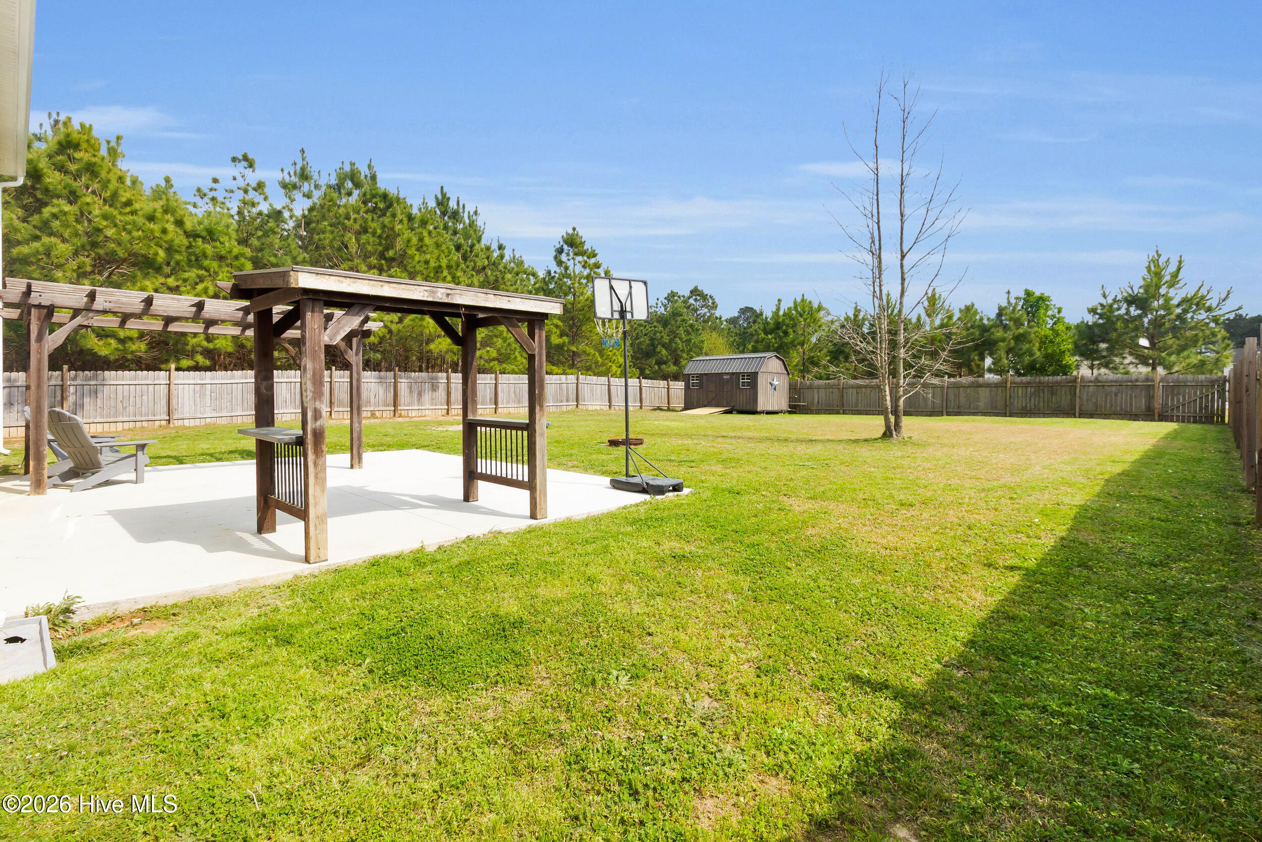 100561296 | Photo 33