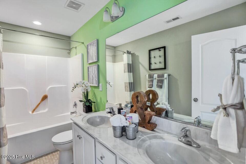 100545617 | Photo 26