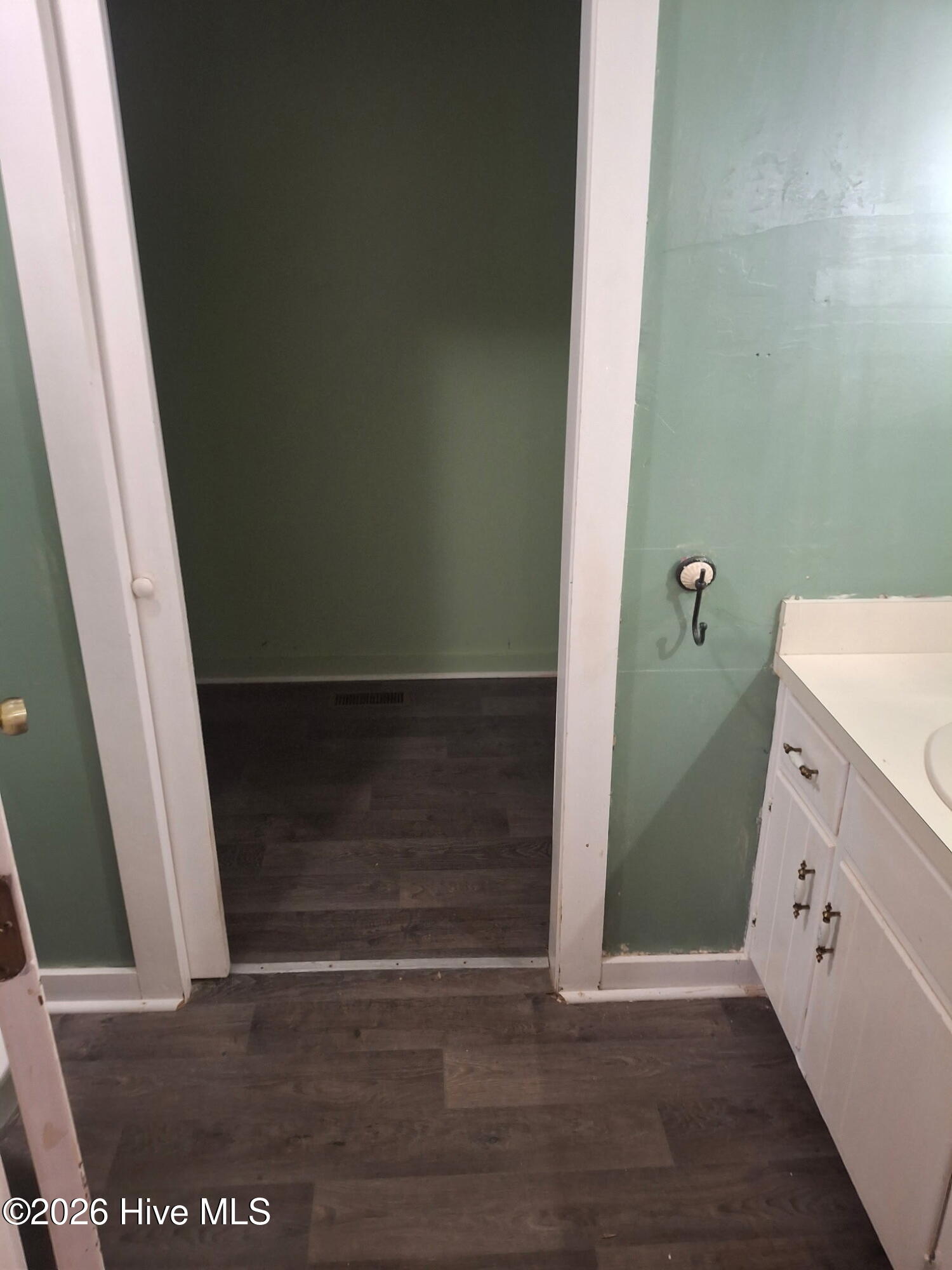 100559129 | Photo 13