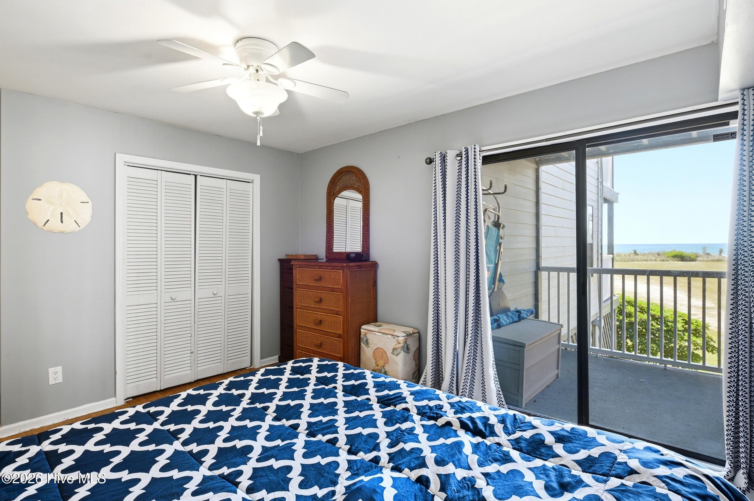 100569136 | Photo 16