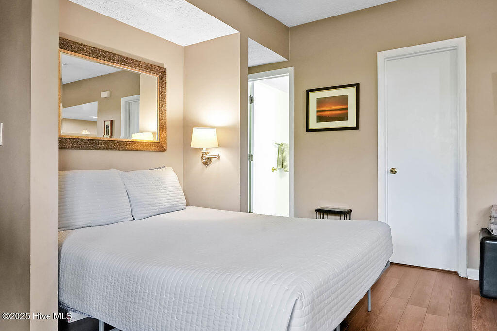 100491129 | Photo 15