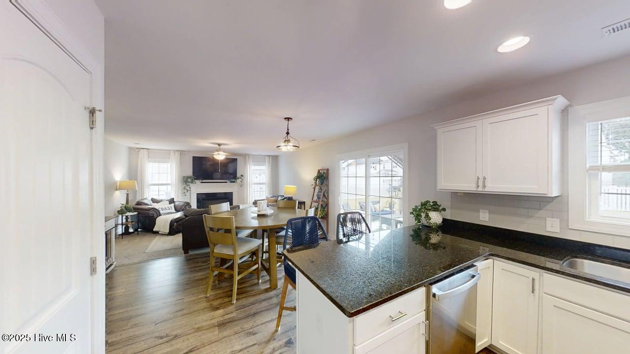 100539509 | Photo 30