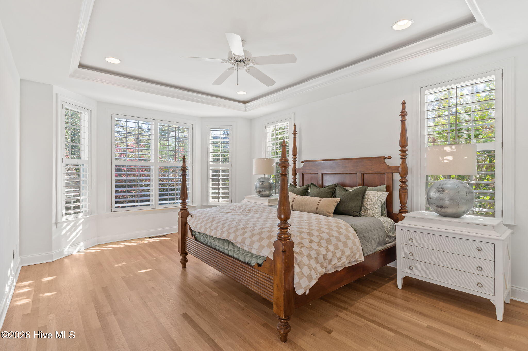 100561697 | Photo 22