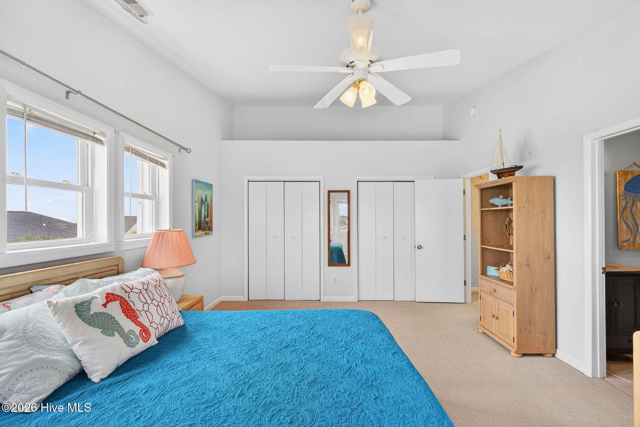 100562885 | Photo 27