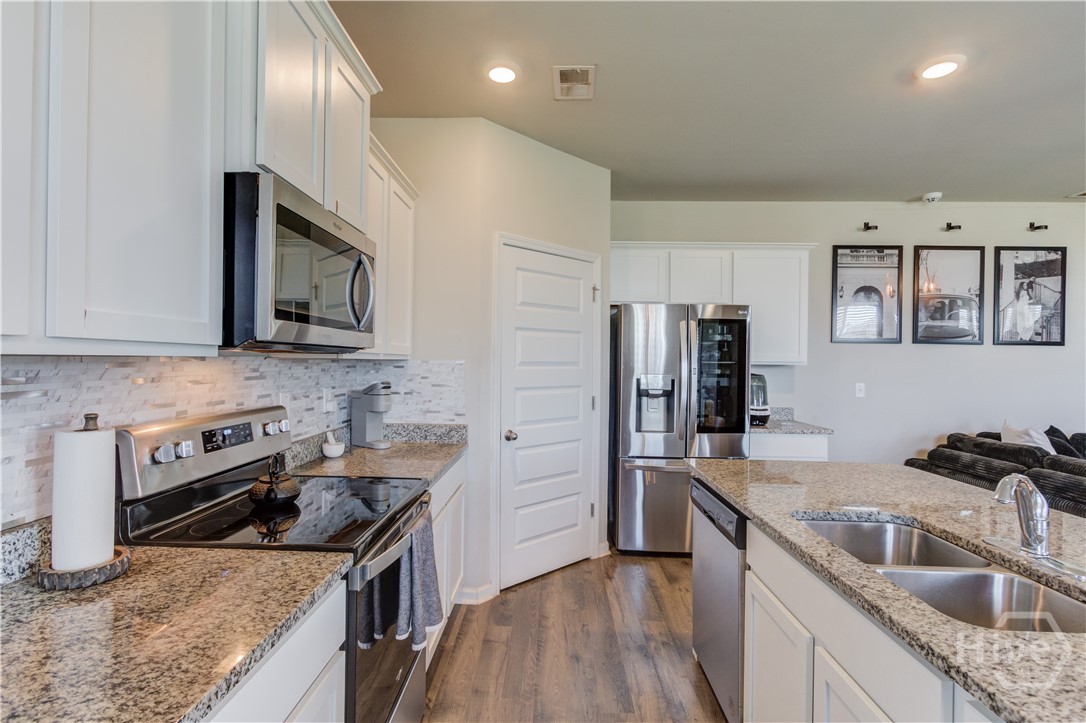 Property photo 8