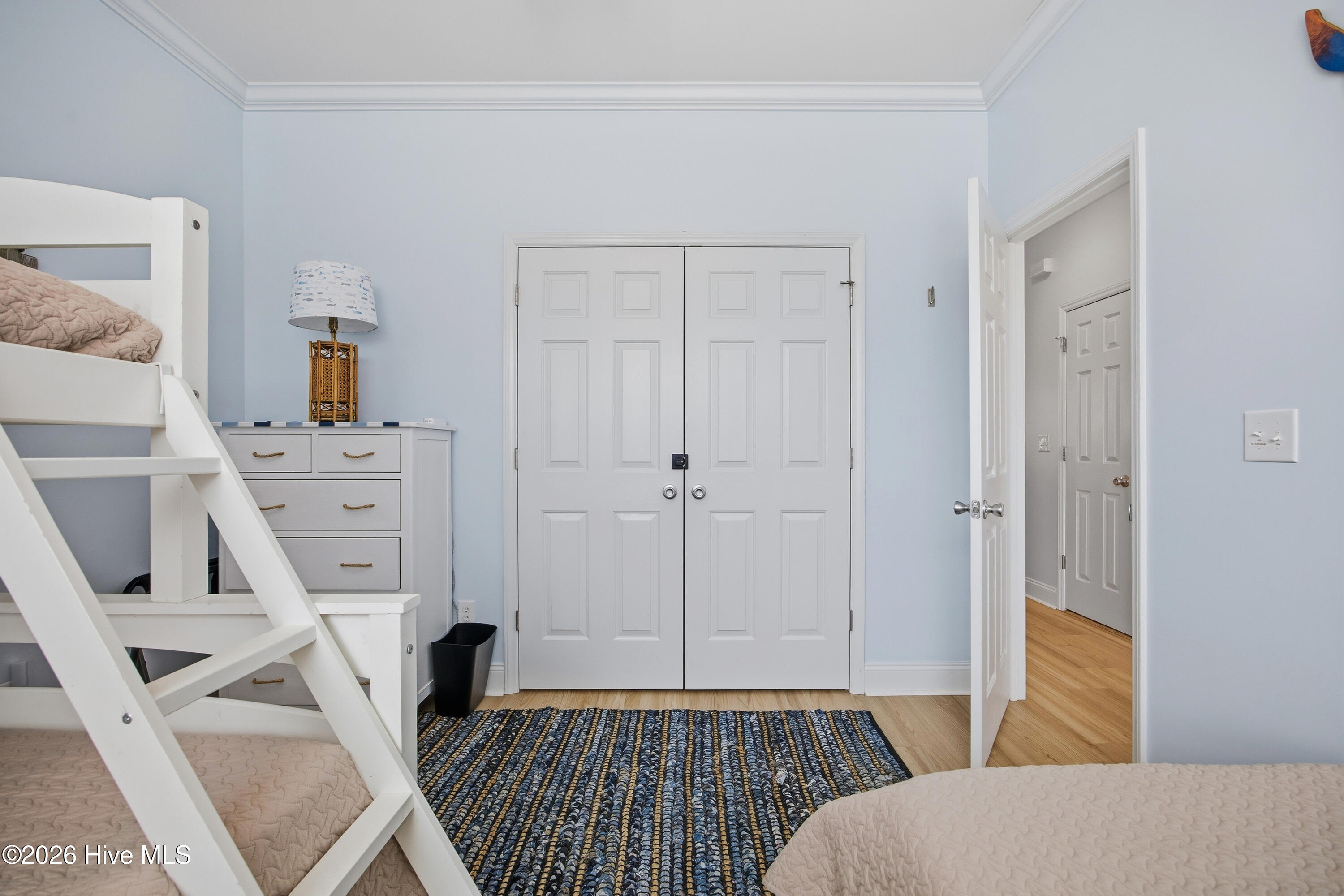 100552701 | Photo 31