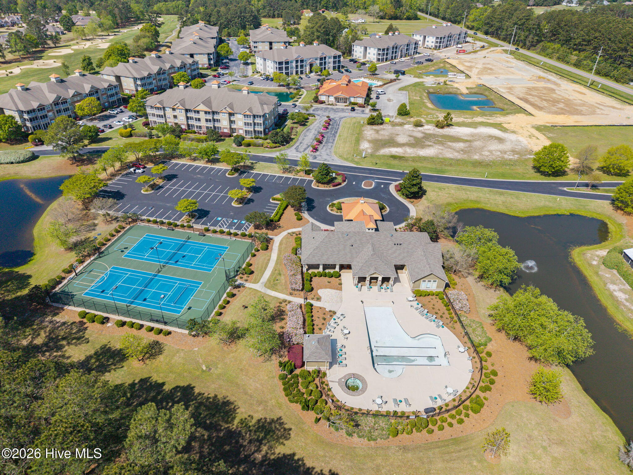 100564784 | Photo 60