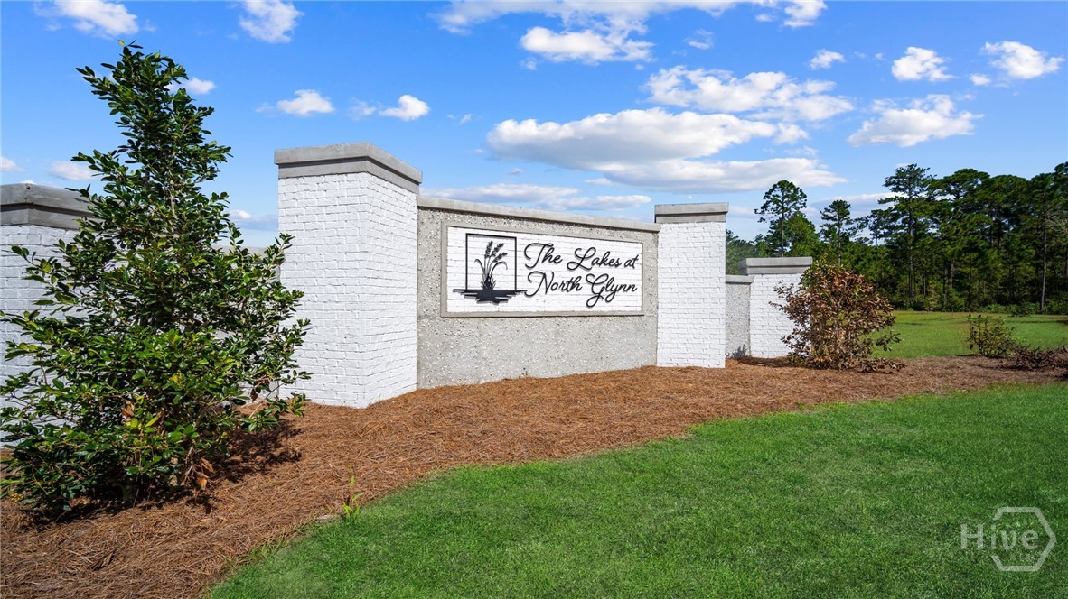 Homes for sale in Brunswick, GA | 1031 Lakes Blvd, Brunswick, GA 31525 | MLS# SA344369