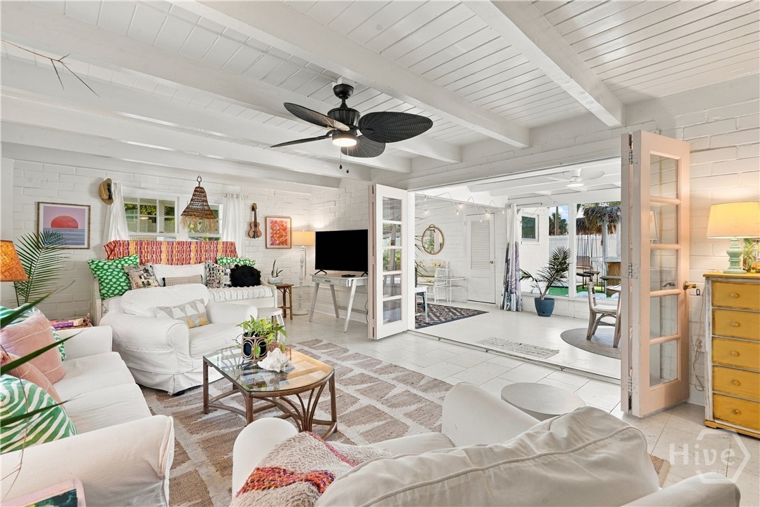 Photo 3 of Single family home for sale at 1017 Lovell Ave, Tybee Island, GA 31328 | MLS# SA365250 | Listing updated on 2026-10-16