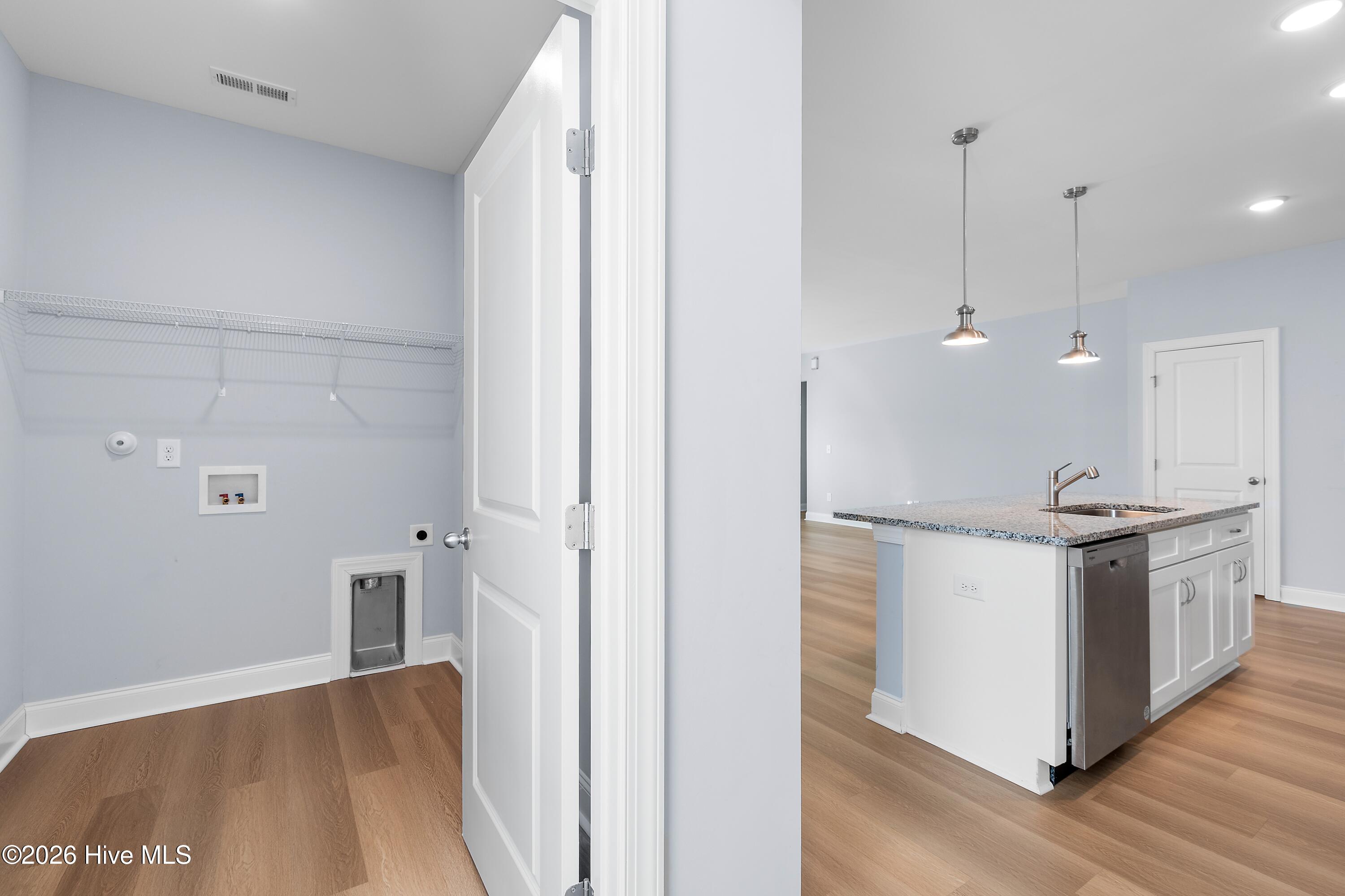 100547480 | Photo 29