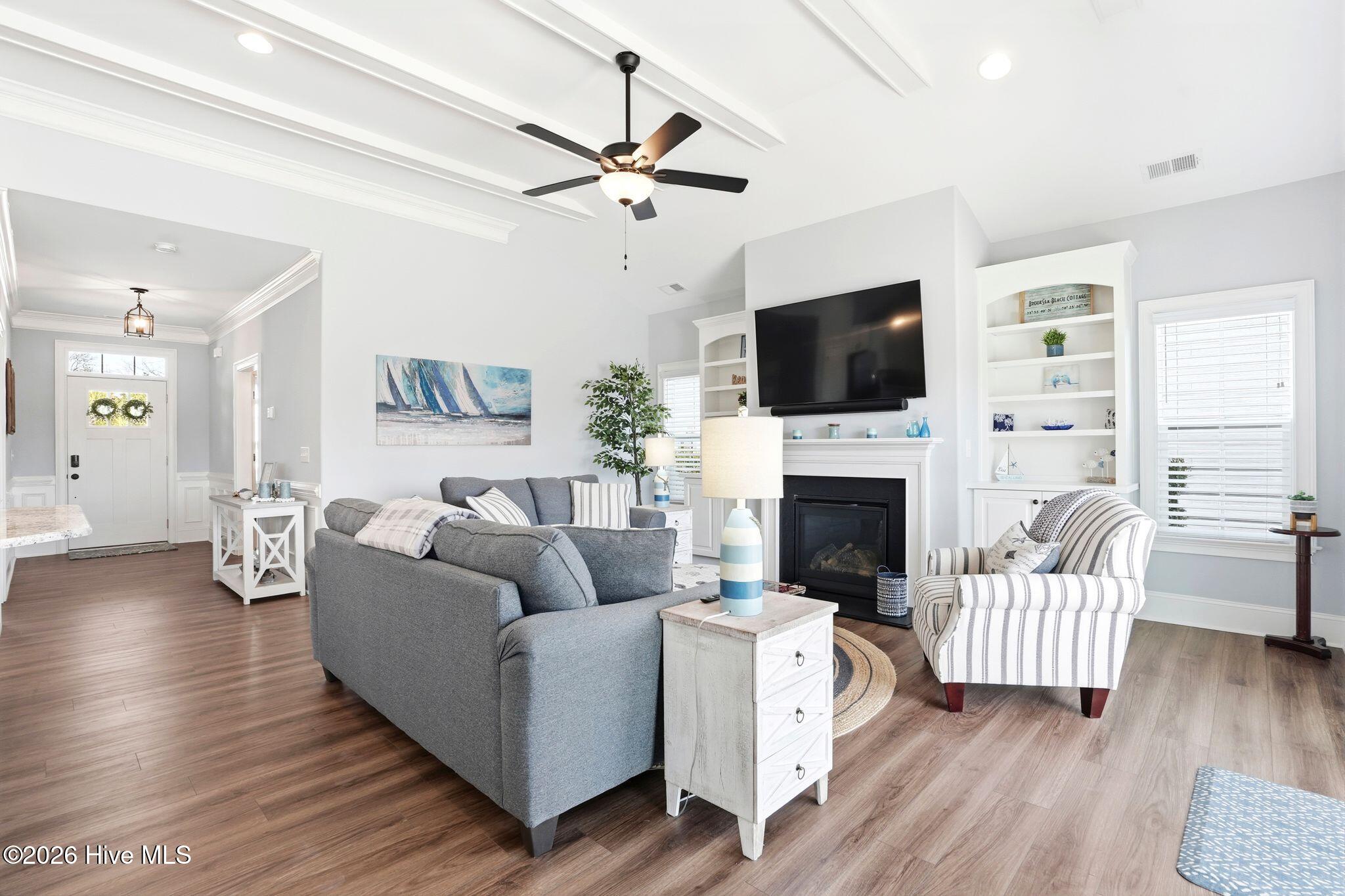 100563087 | Photo 10