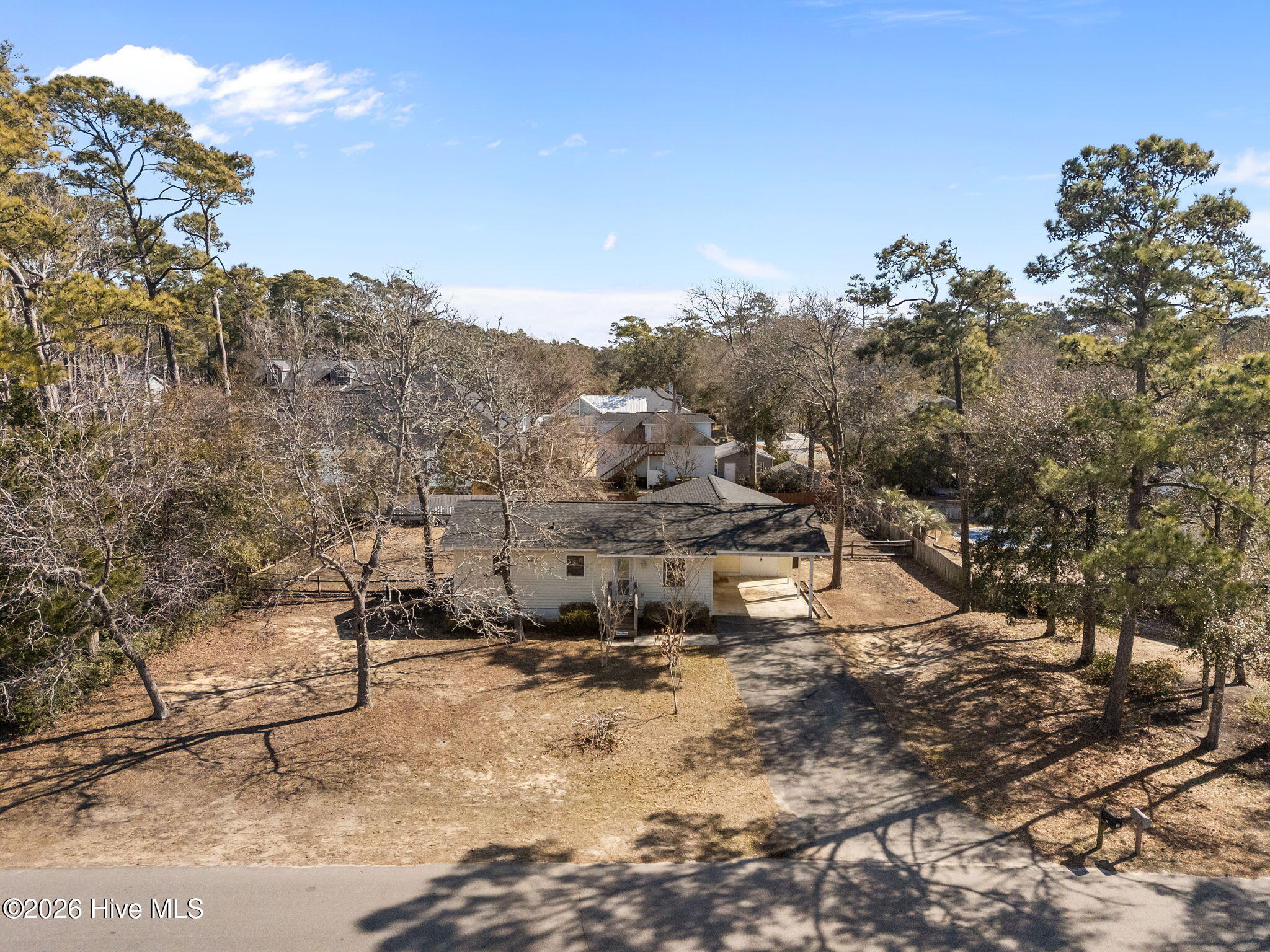 100554727 | Photo 32