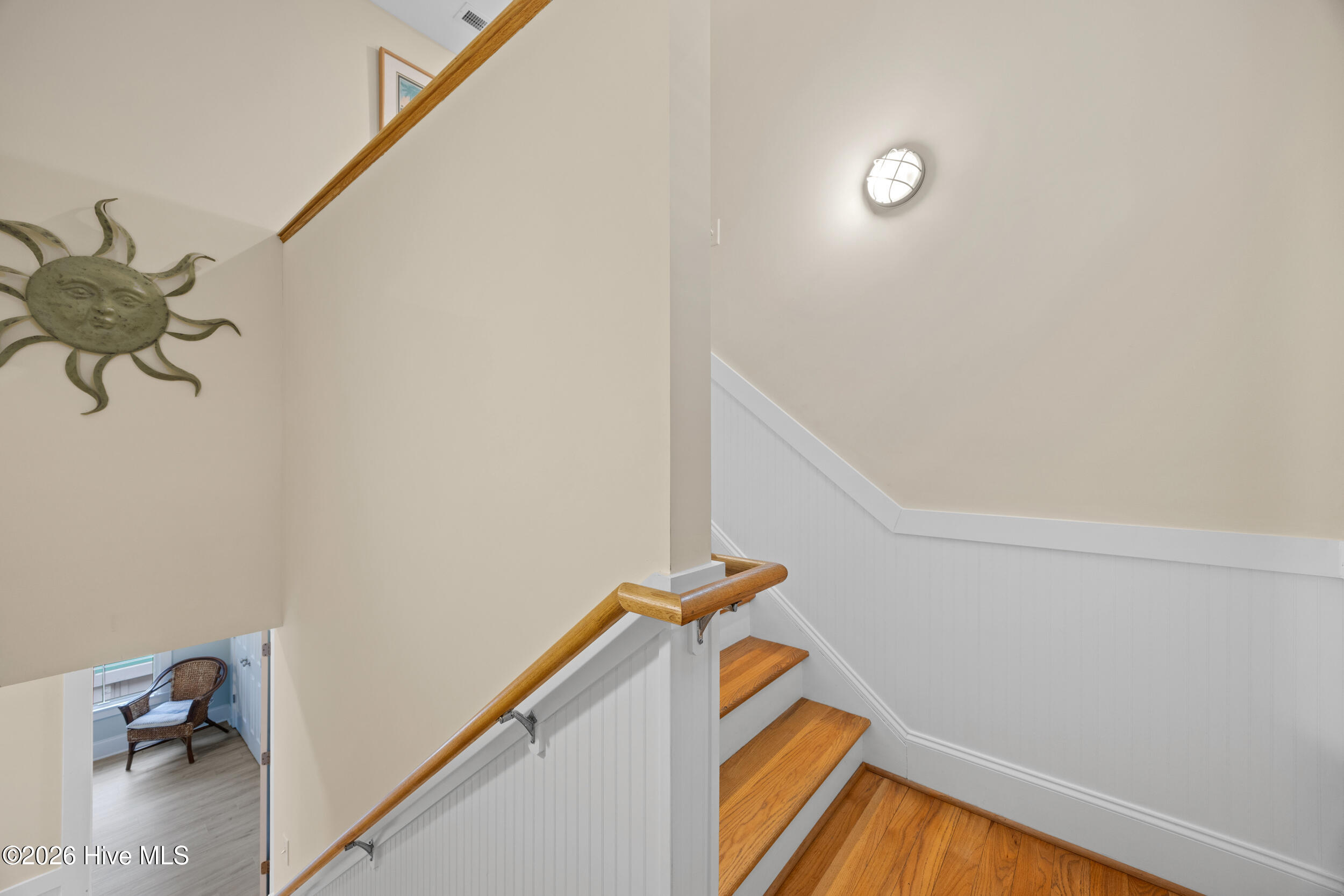 100555680 | Photo 35