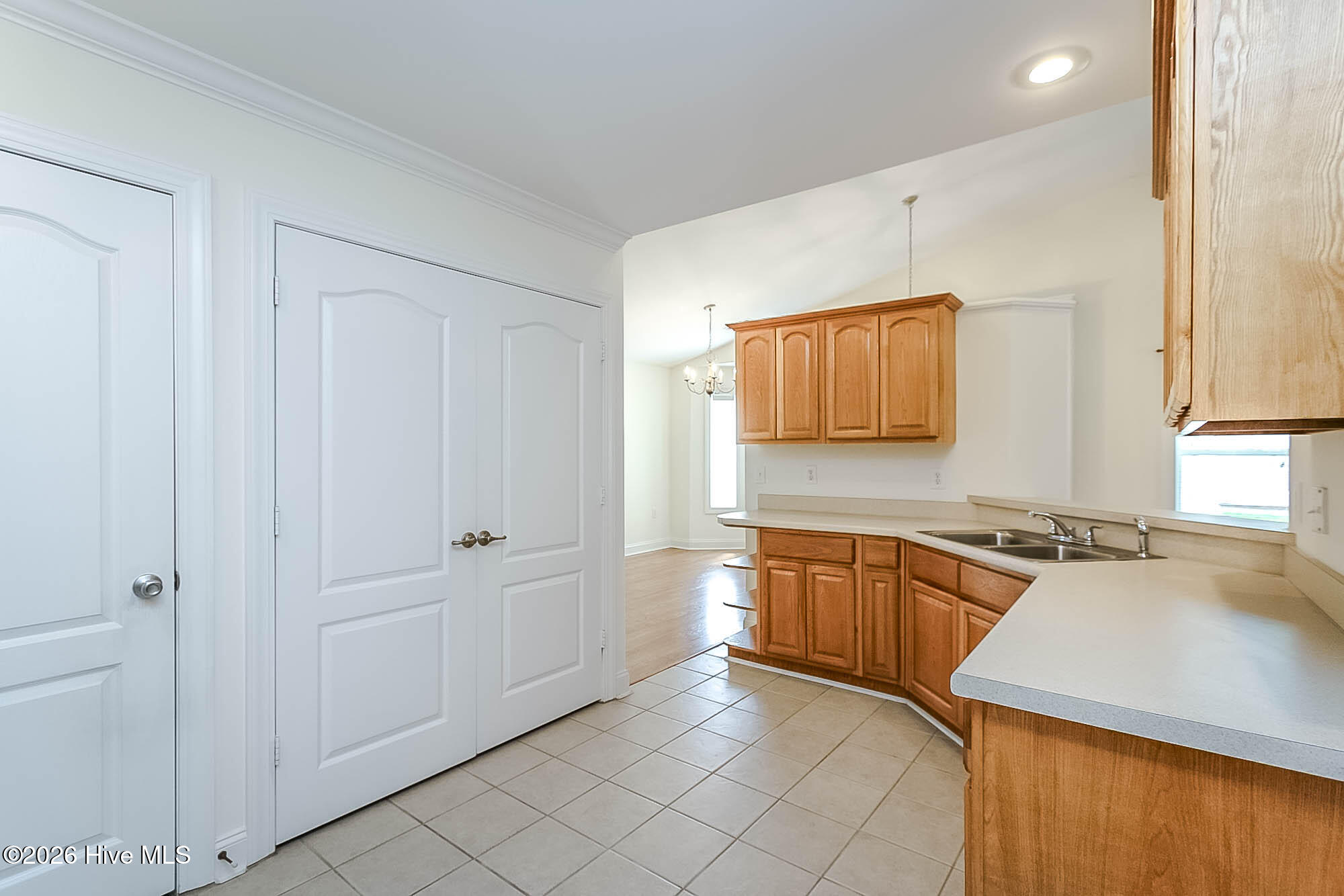 103 Treasure Cove,Newport
