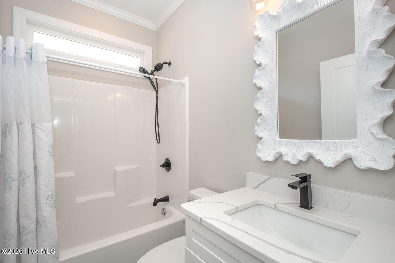 102 Evergreen Lane,Pine Knoll Shores