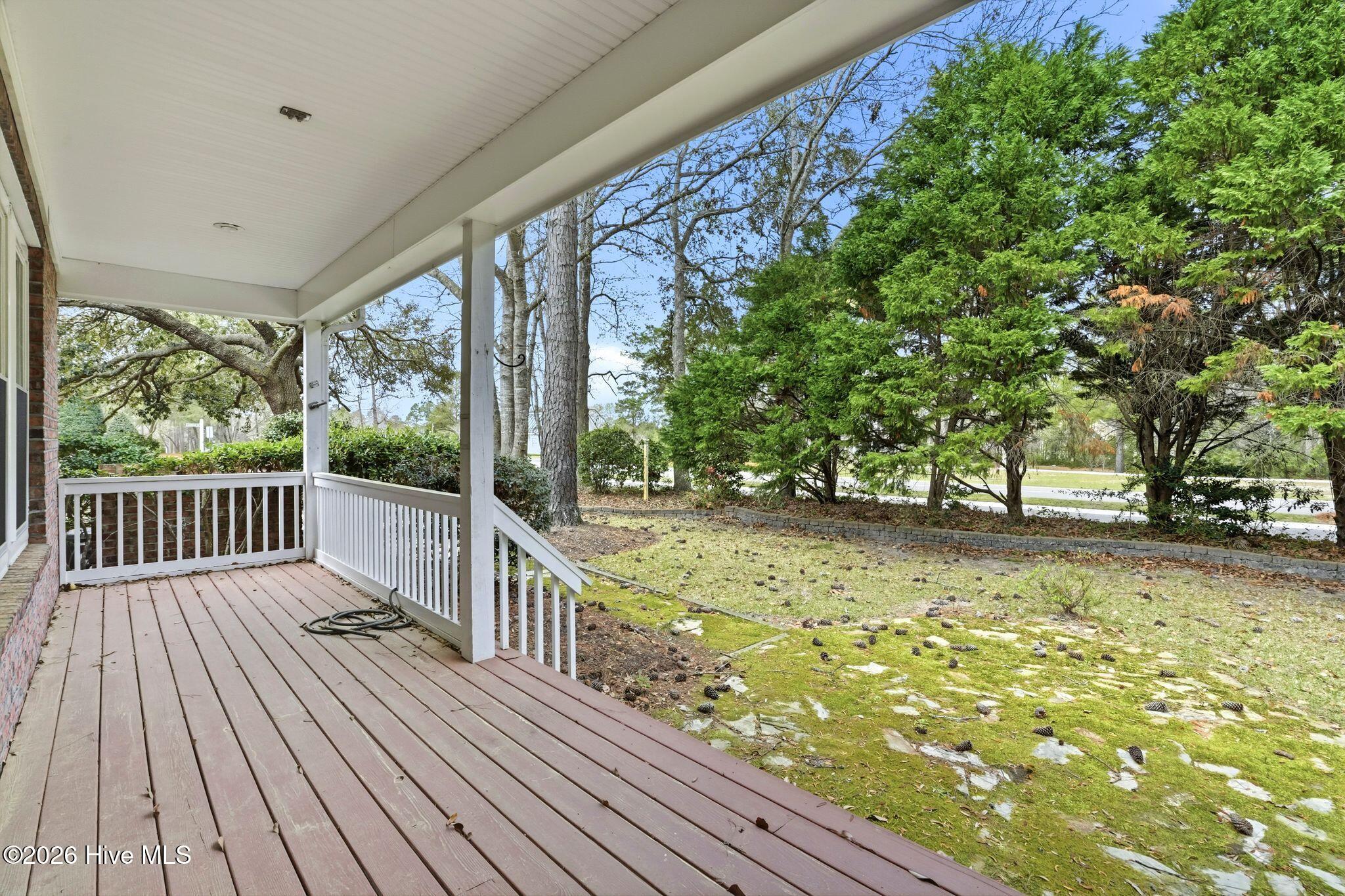 100563594 | Photo 70