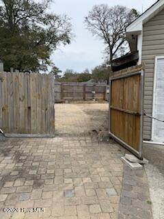 100559893 | Photo 16