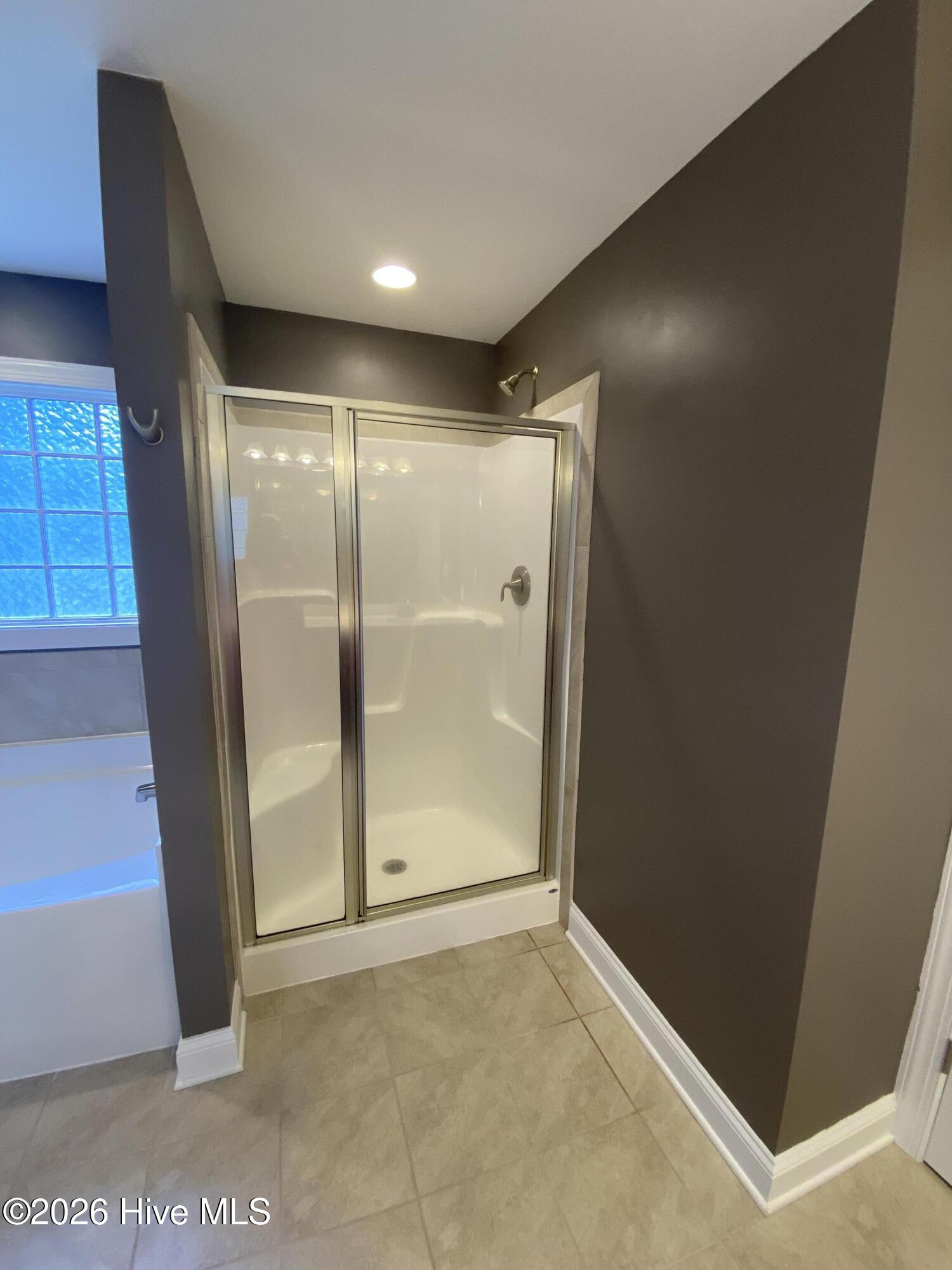 100567028 | Photo 14