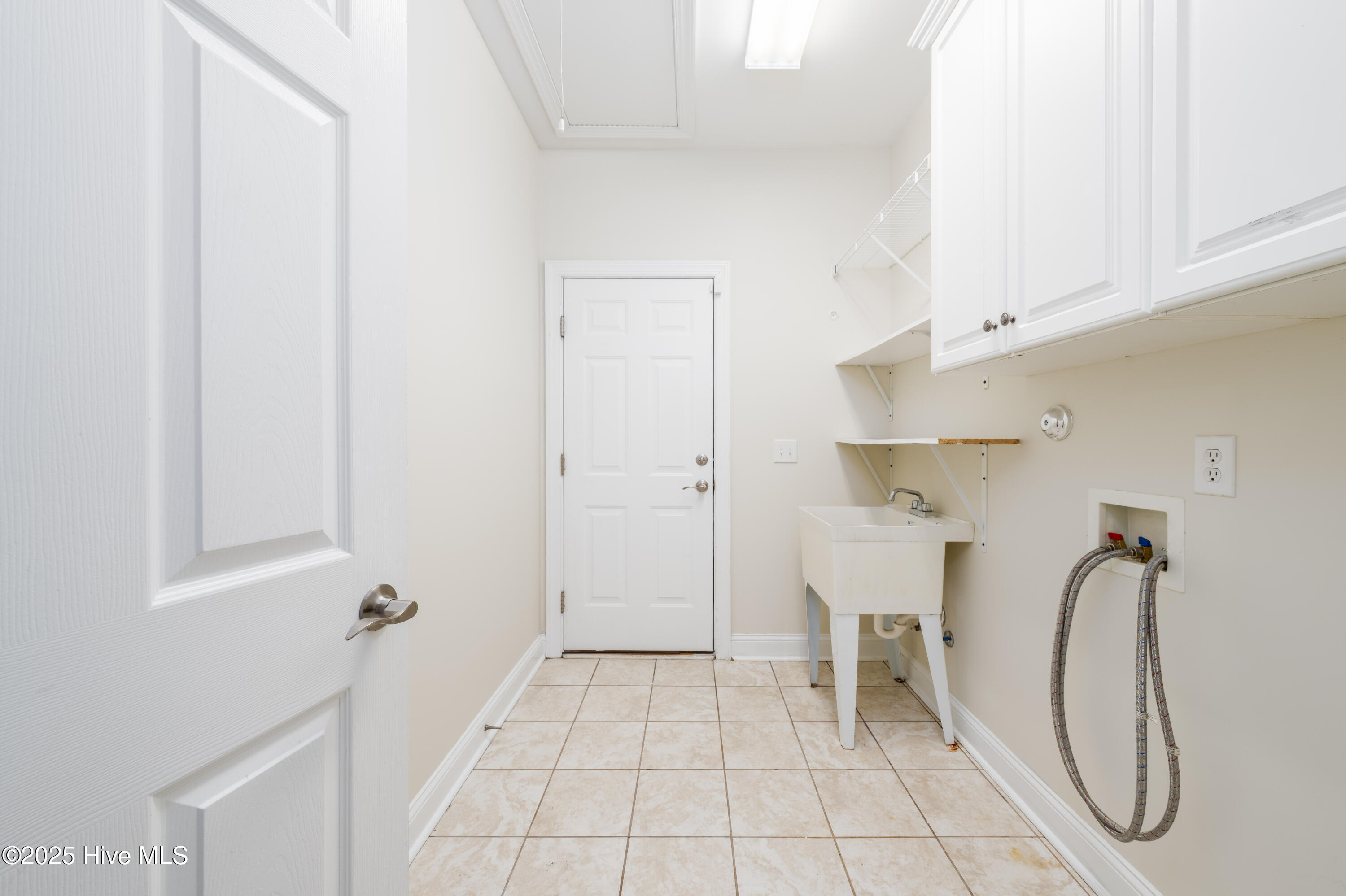 100513882 | Photo 35