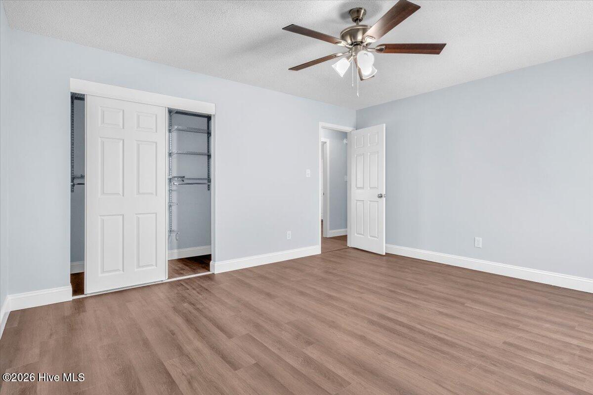 100555805 | Photo 28