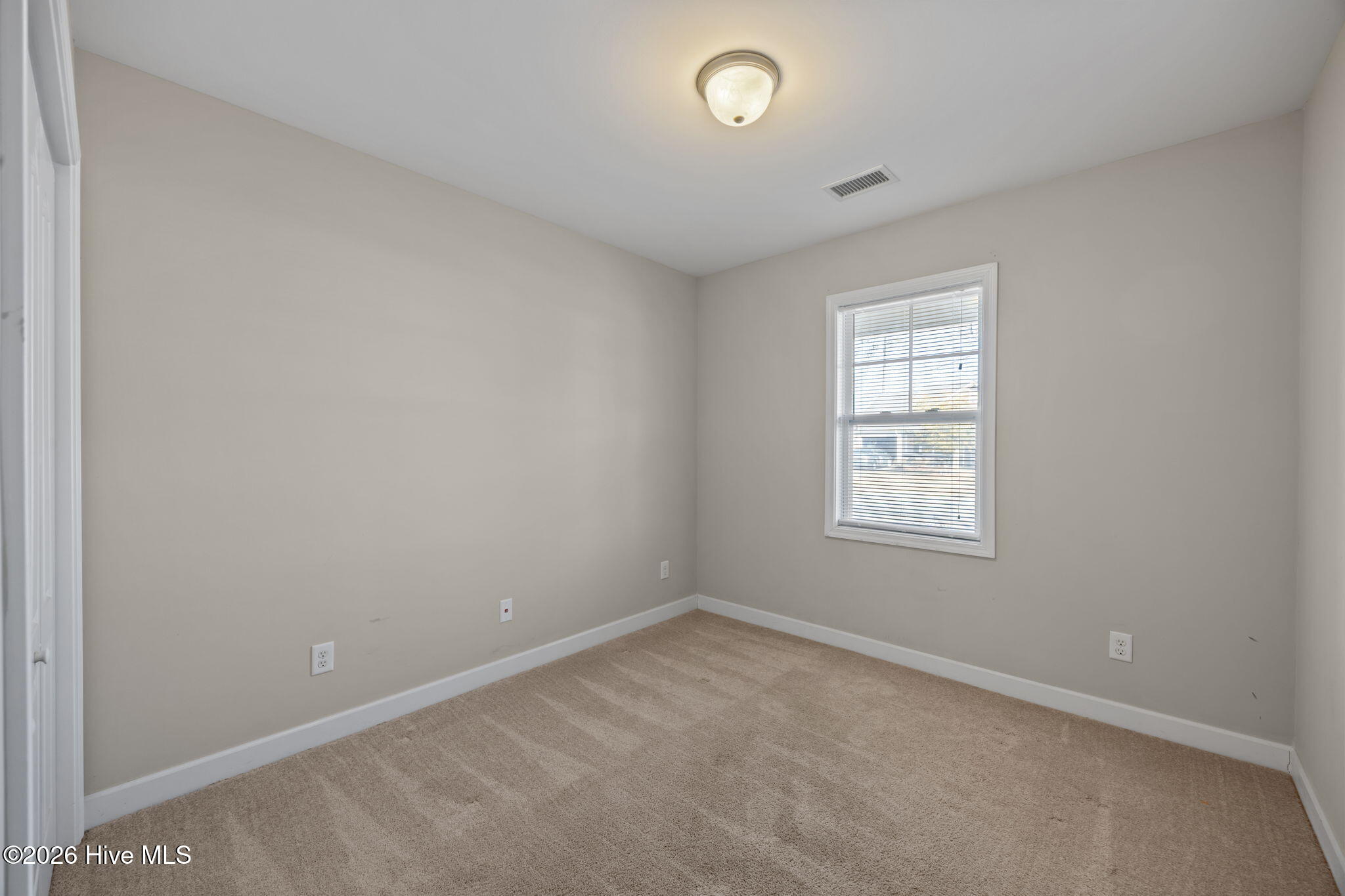 100554294 | Photo 21