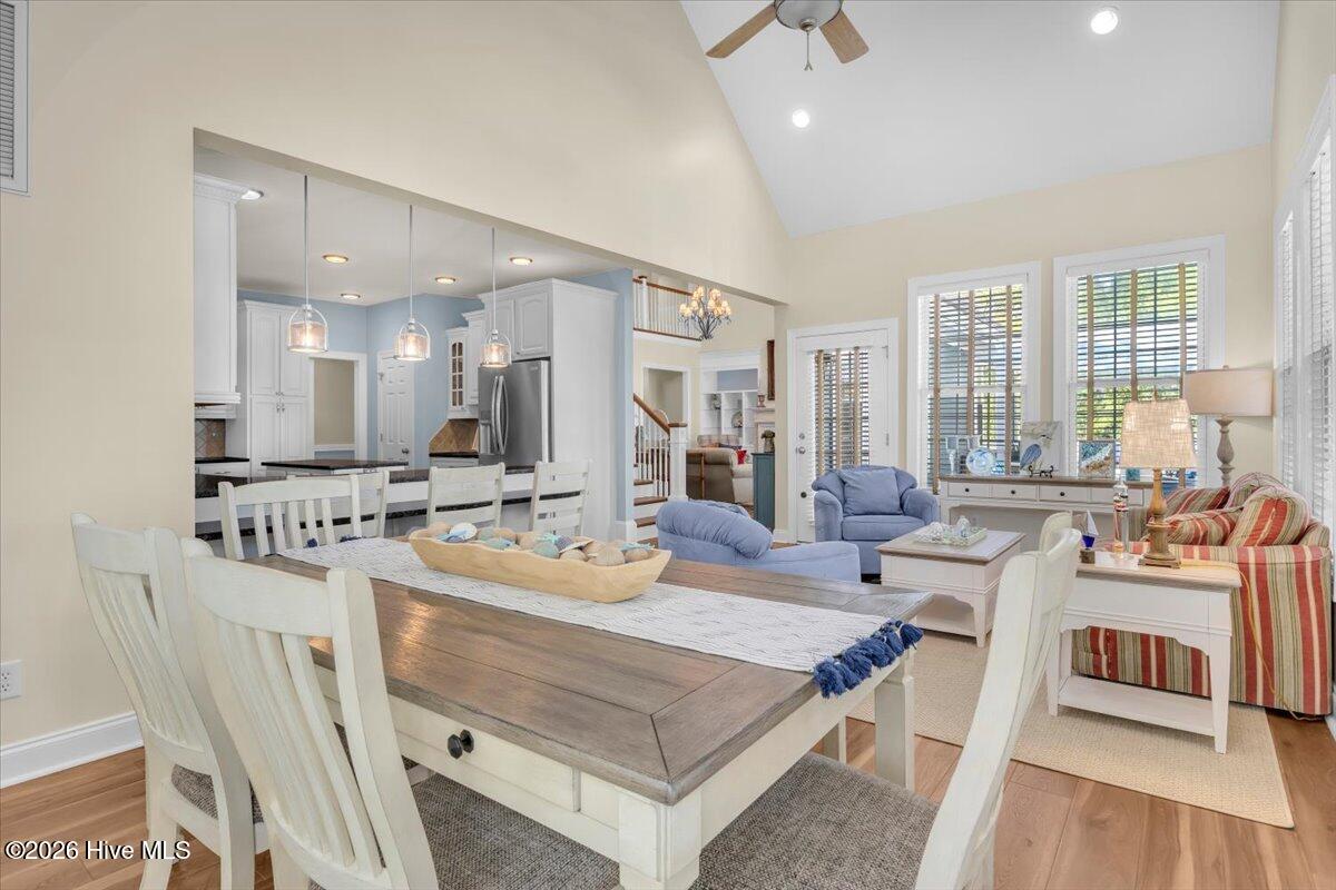 100567087 | Photo 25