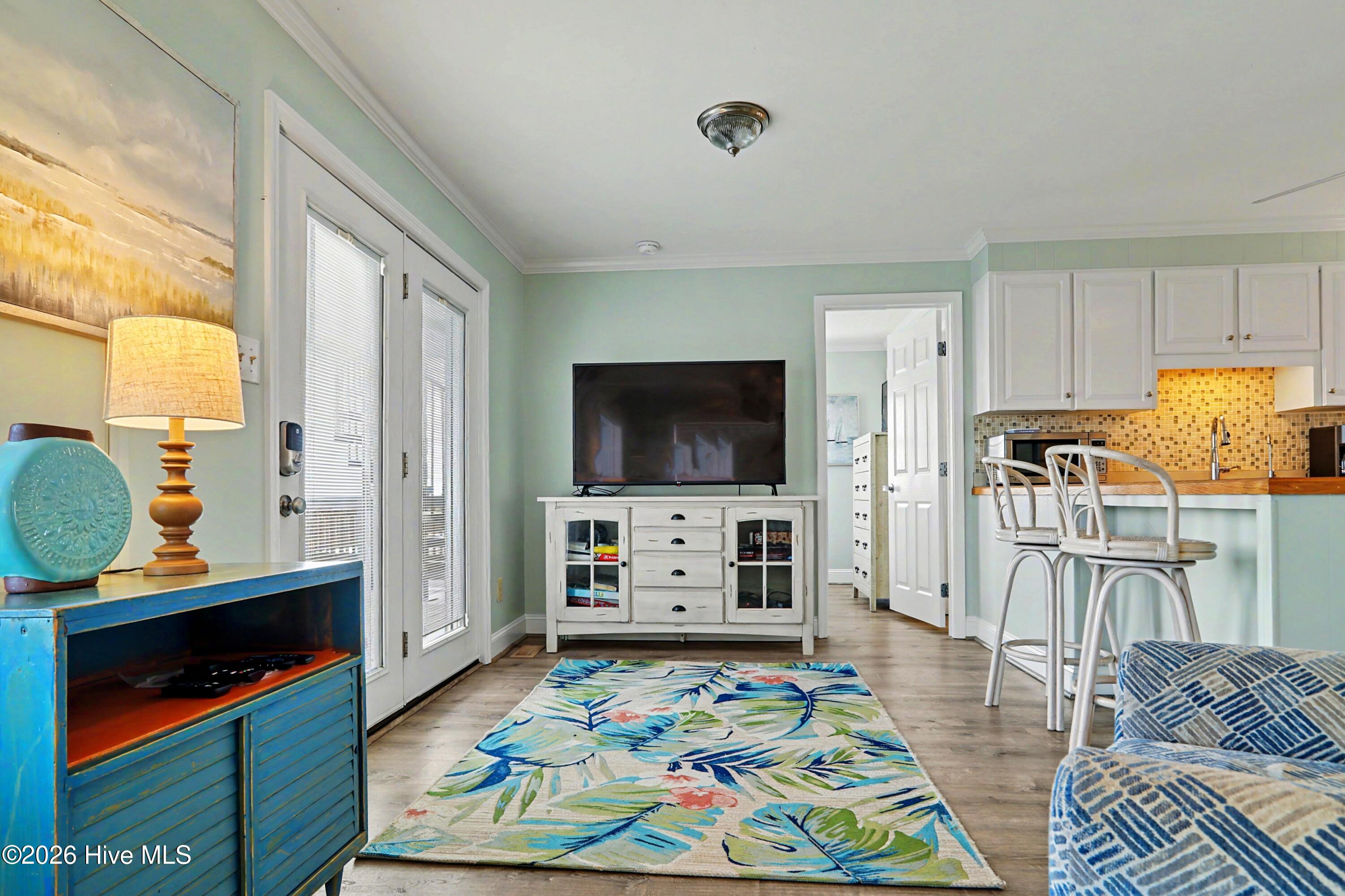 100563218 | Photo 11