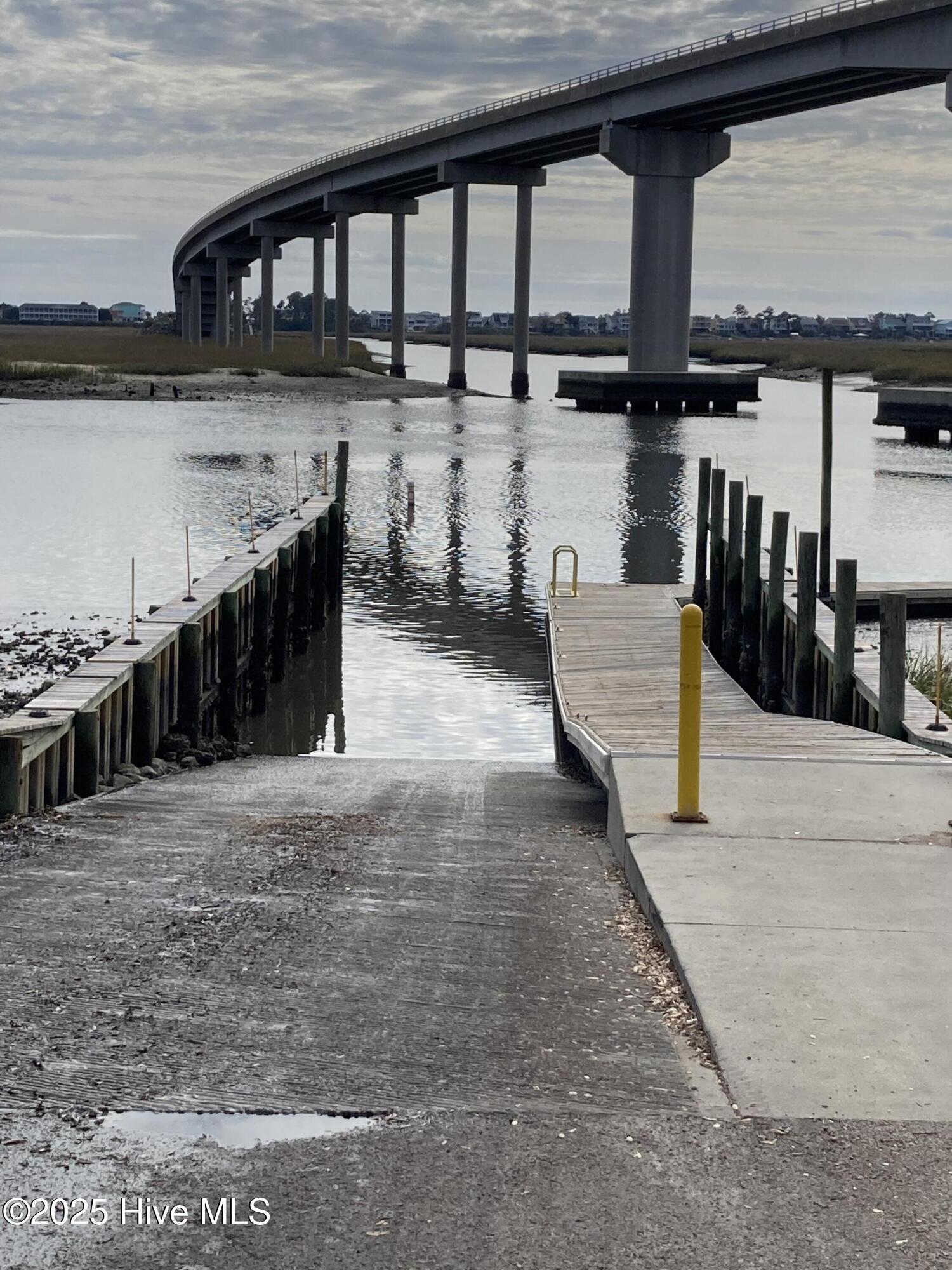 100546057 | Photo 37