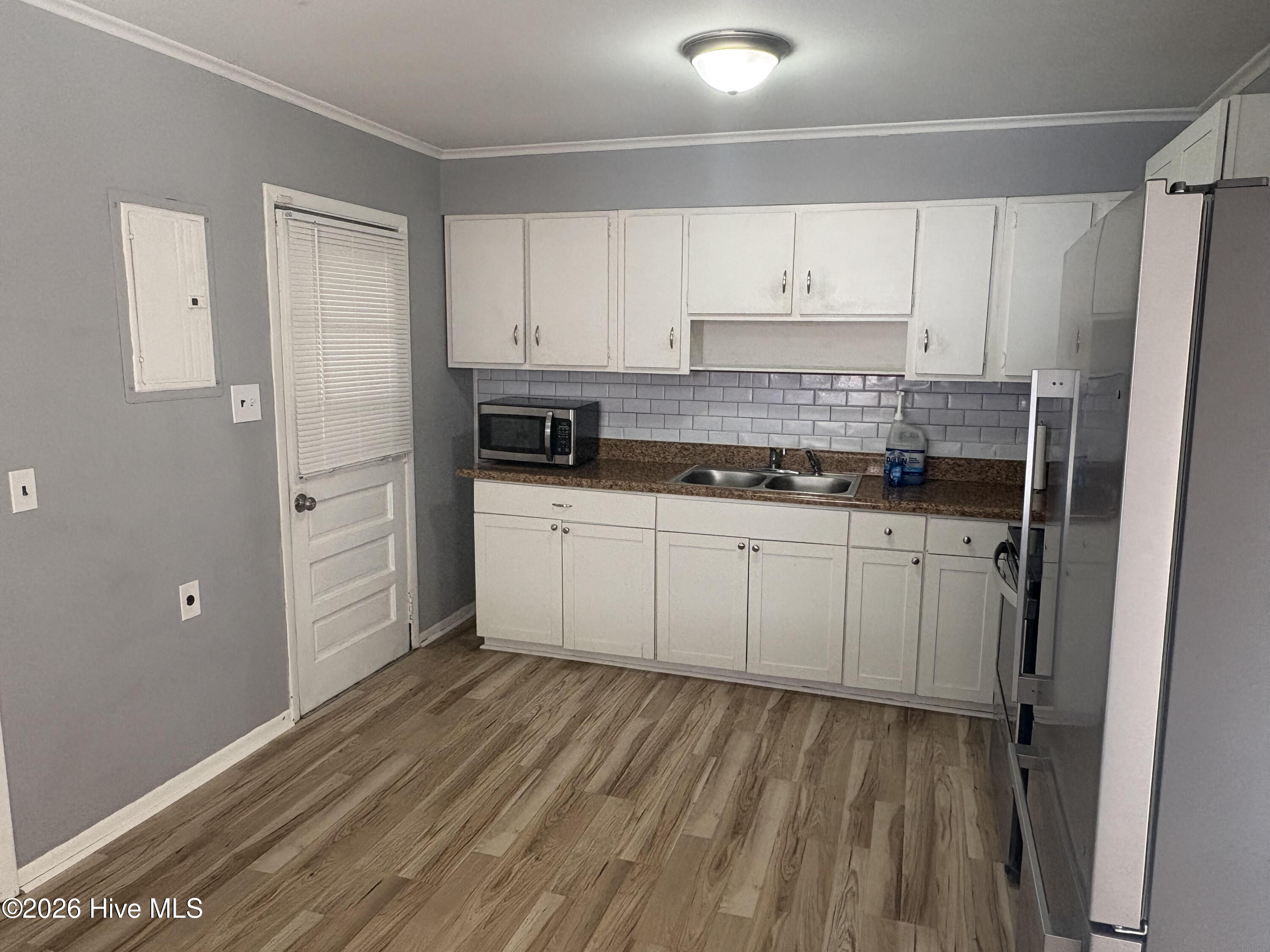 100553581 | Photo 12