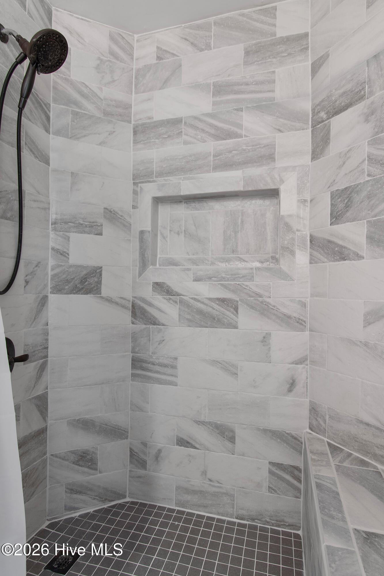 100559952 | Photo 32