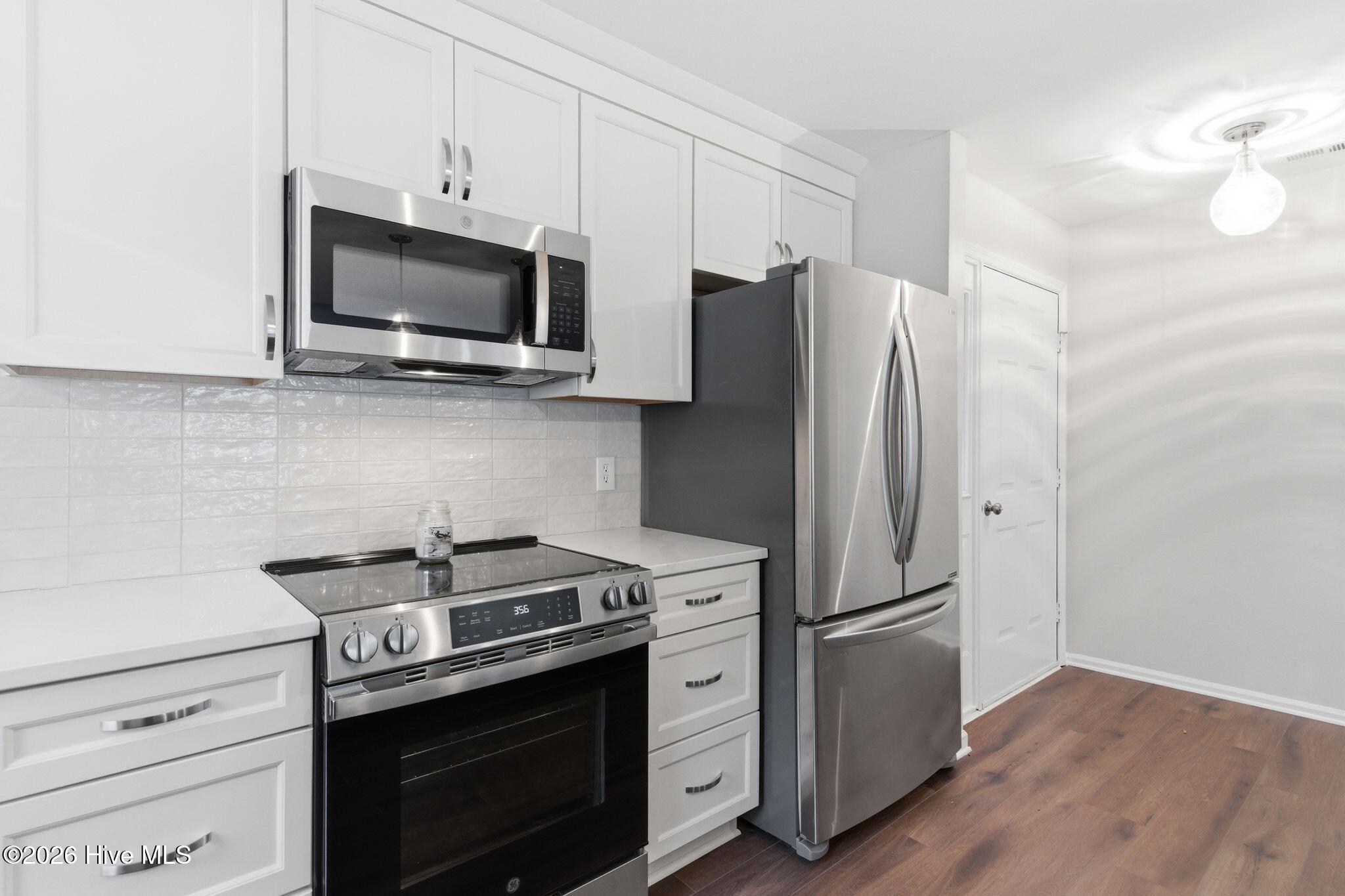 100555481 | Photo 24