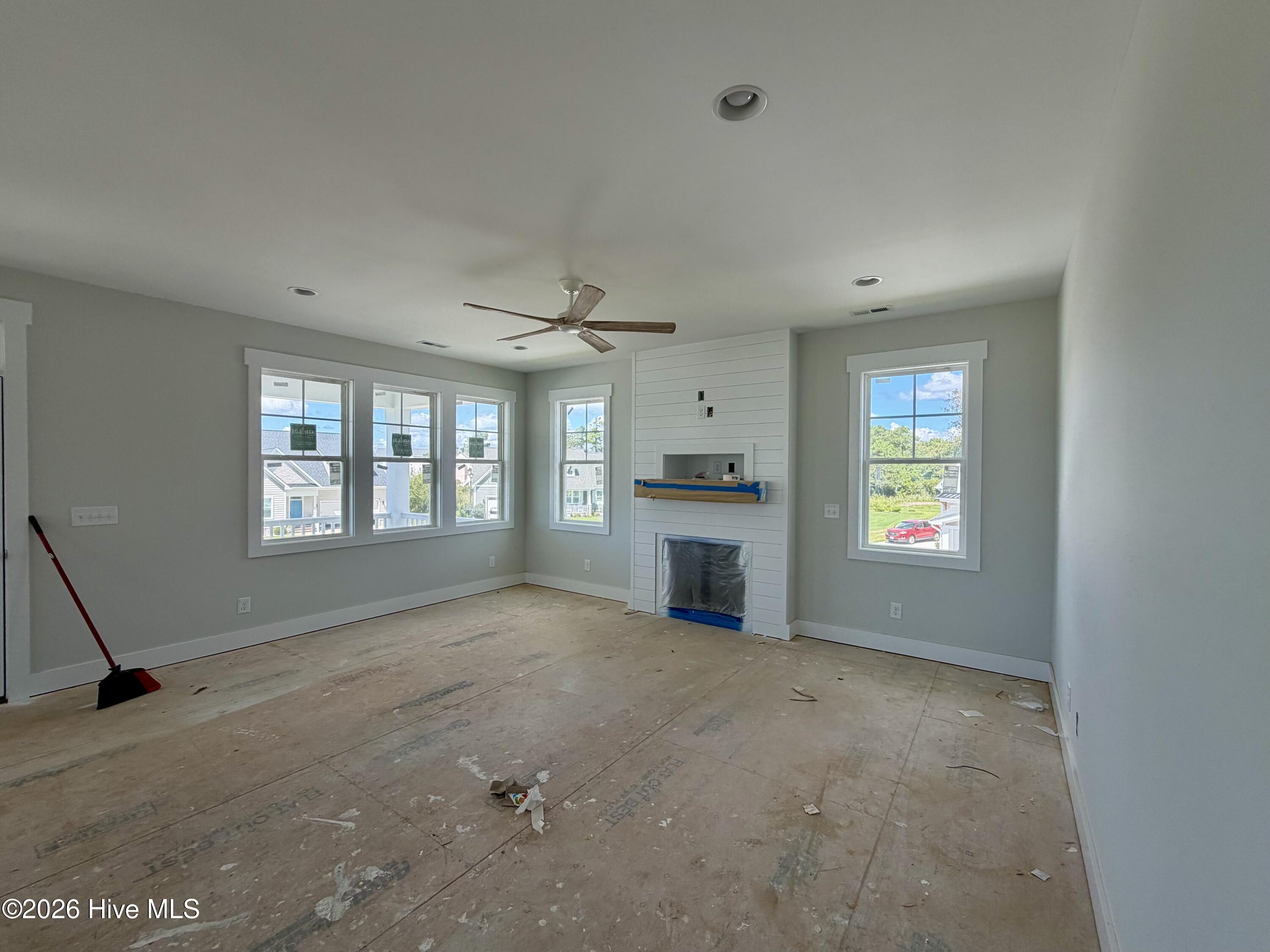 656 Fishermans Point,Newport