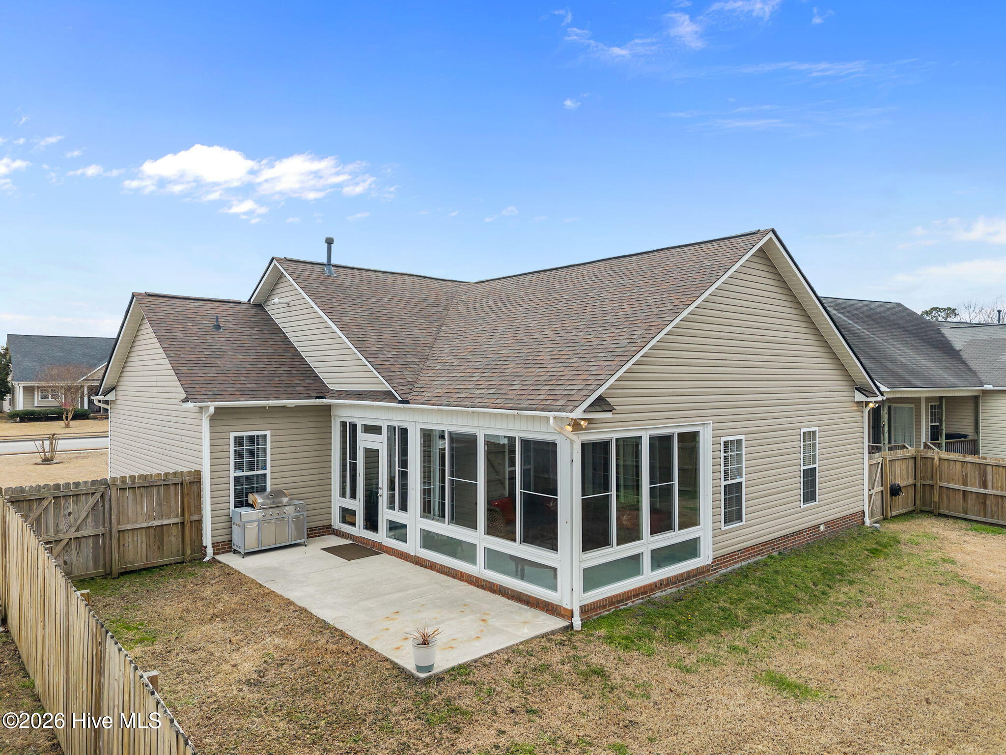 100557483 | Photo 37