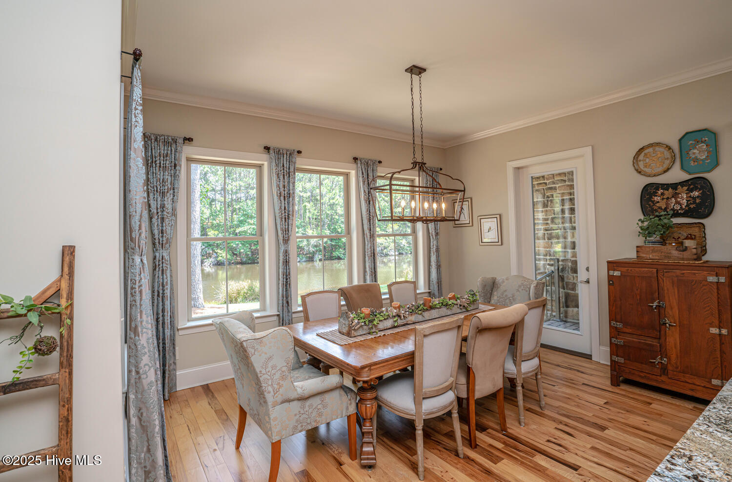 100514685 | Photo 21