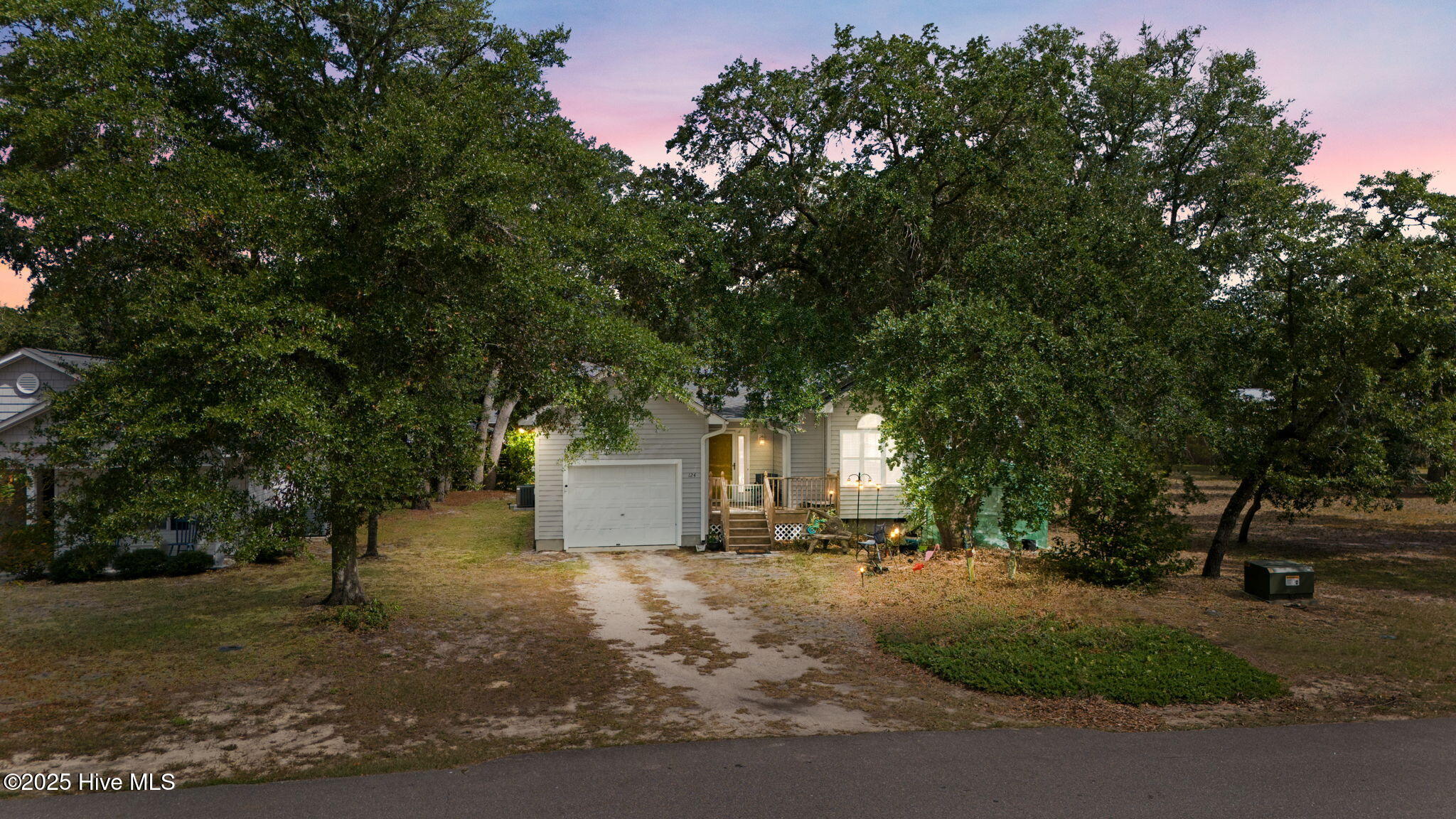 Homes for sale in Oak Island, NC | 124 Nw 8th St, Oak Island, NC 28465 | MLS# 100531343