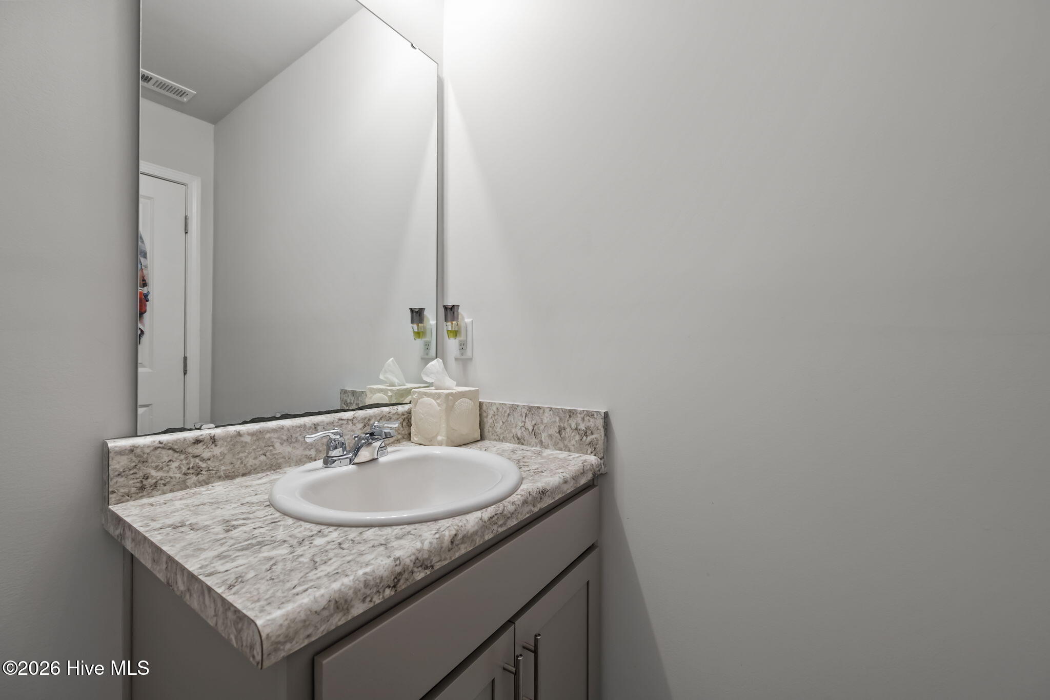 100552202 | Photo 46