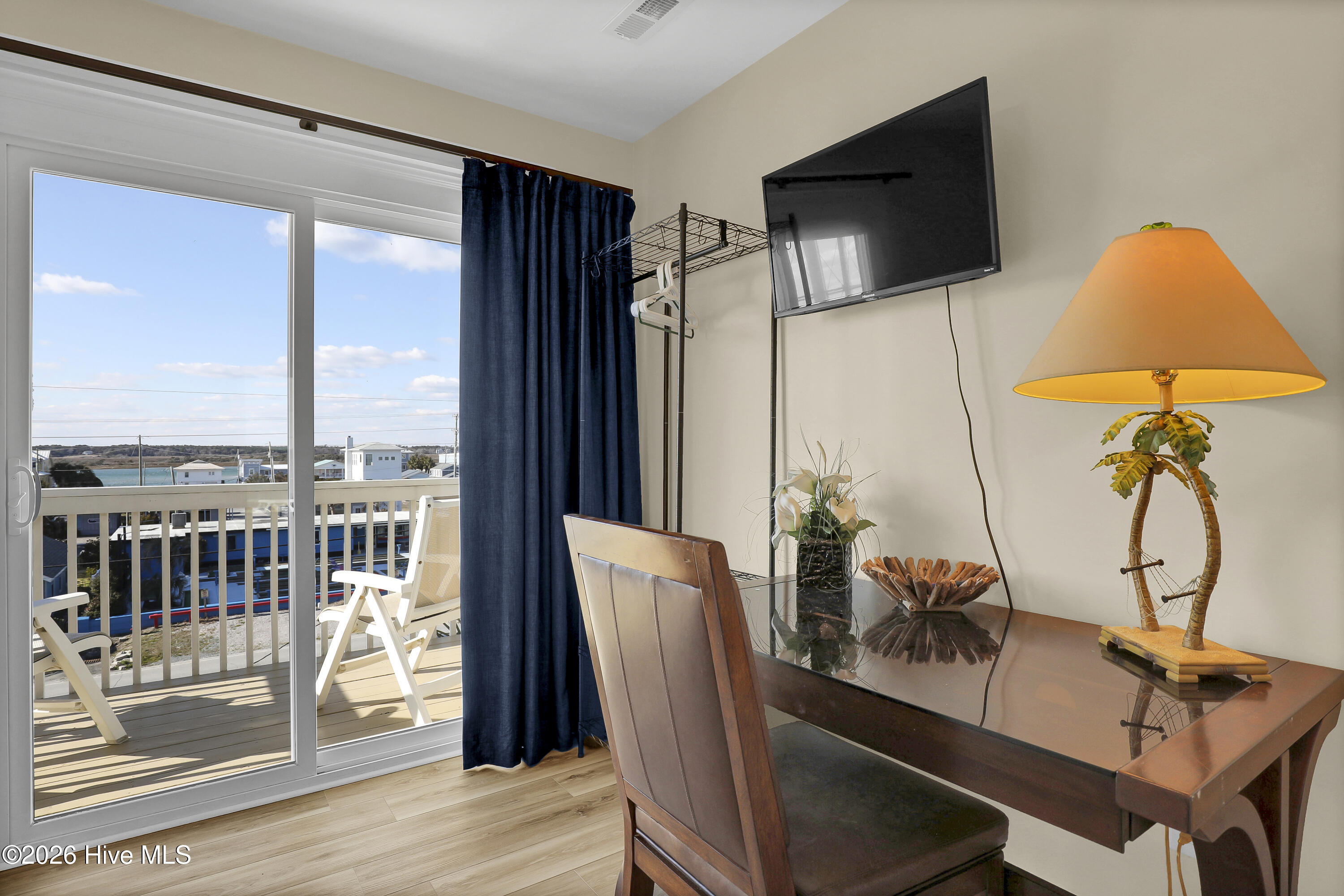 100556575 | Photo 34