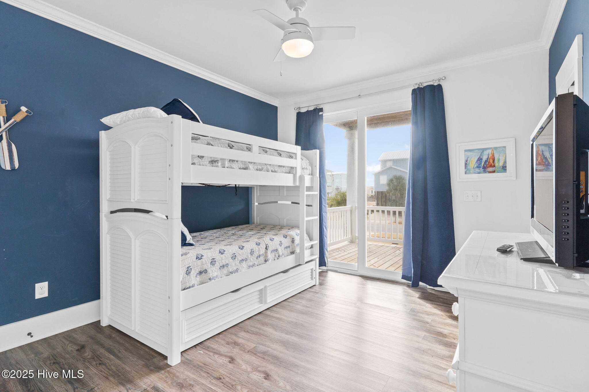 100486813 | Photo 12