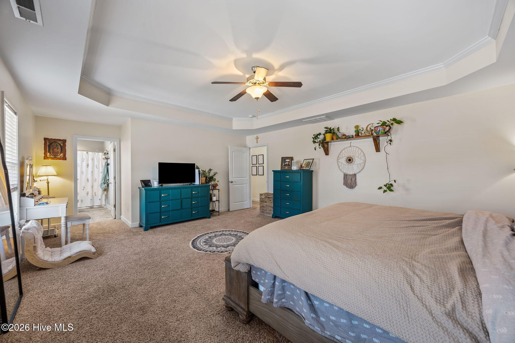 100560368 | Photo 21