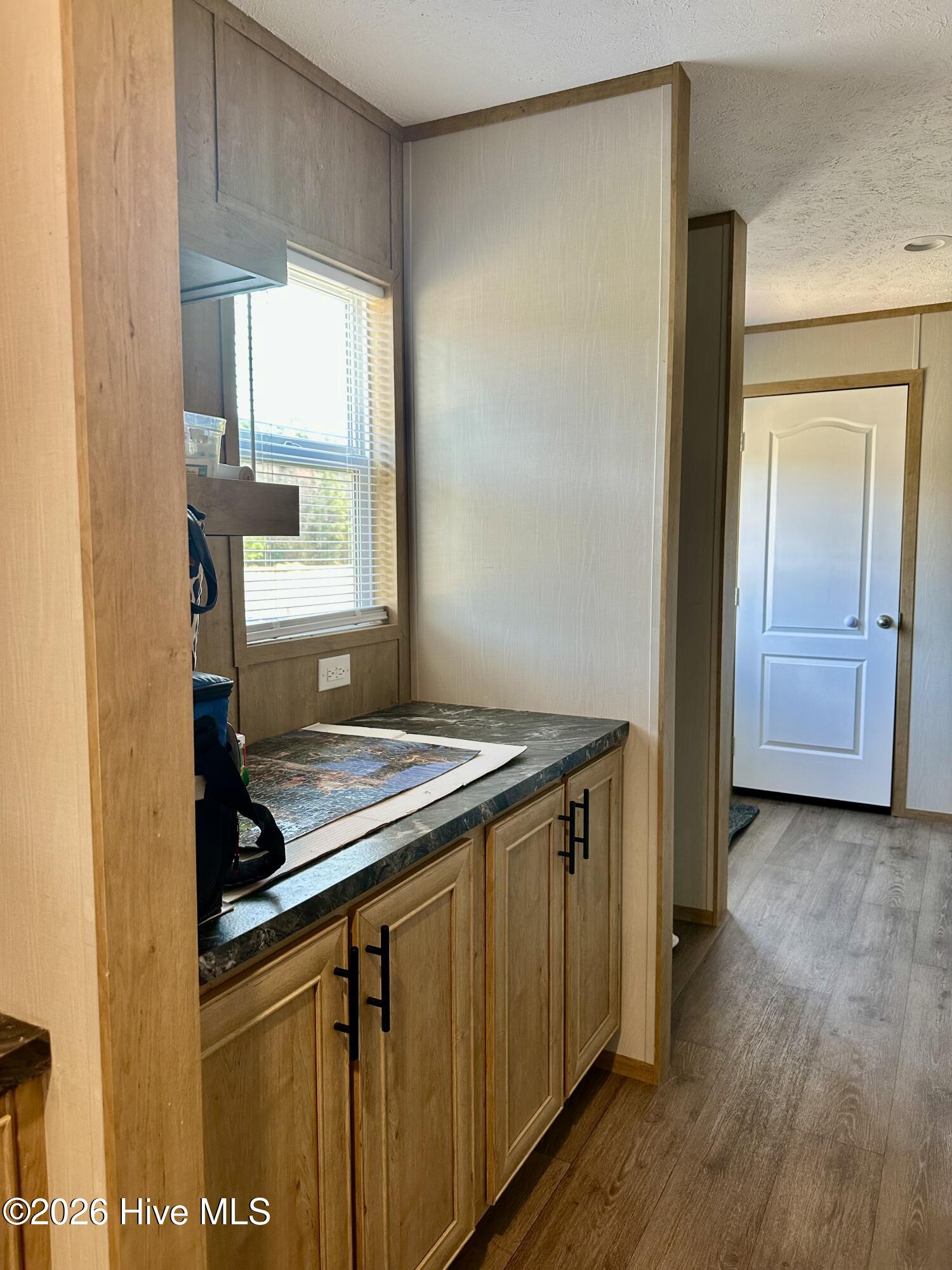 100548571 | Photo 20