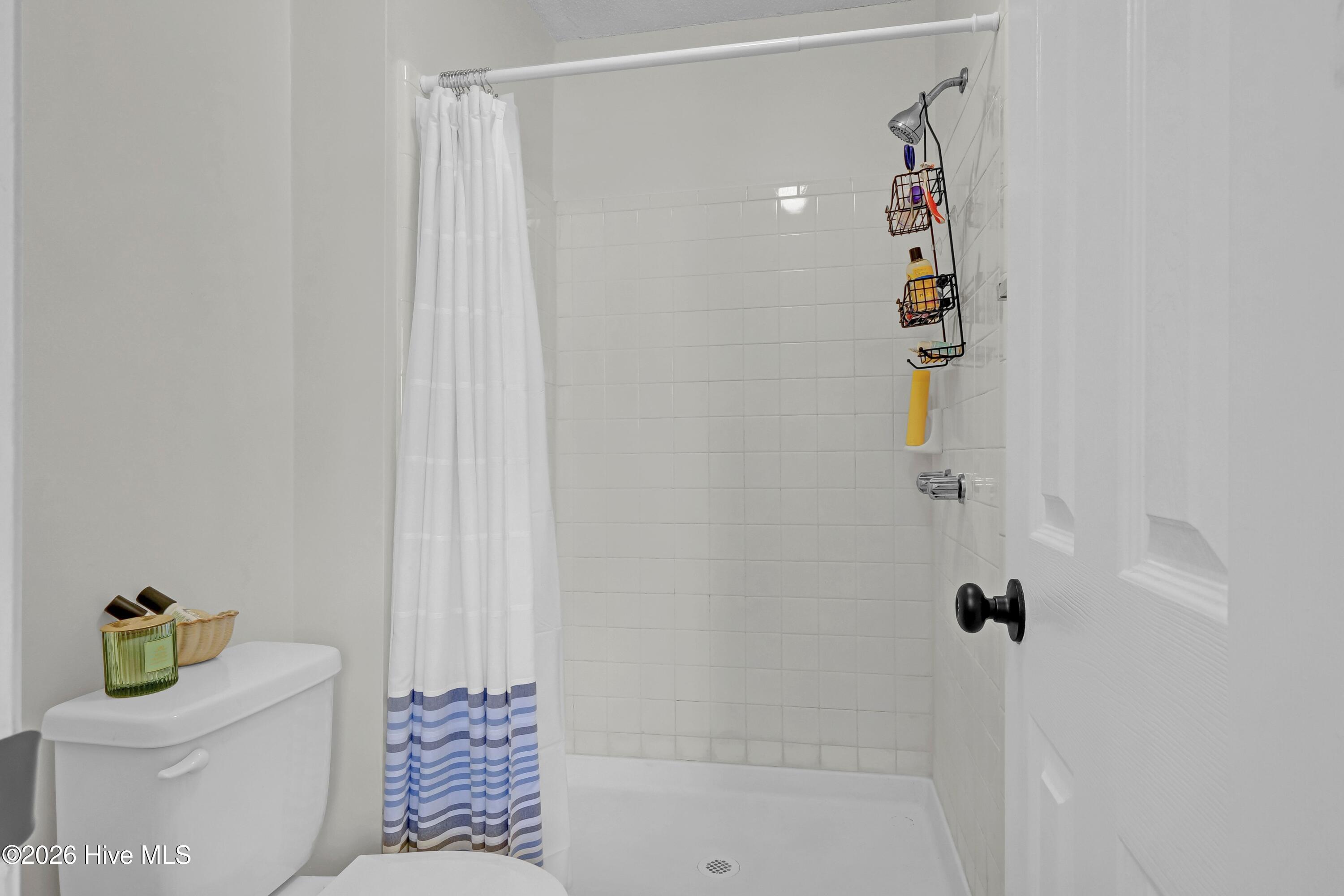 100559054 | Photo 22